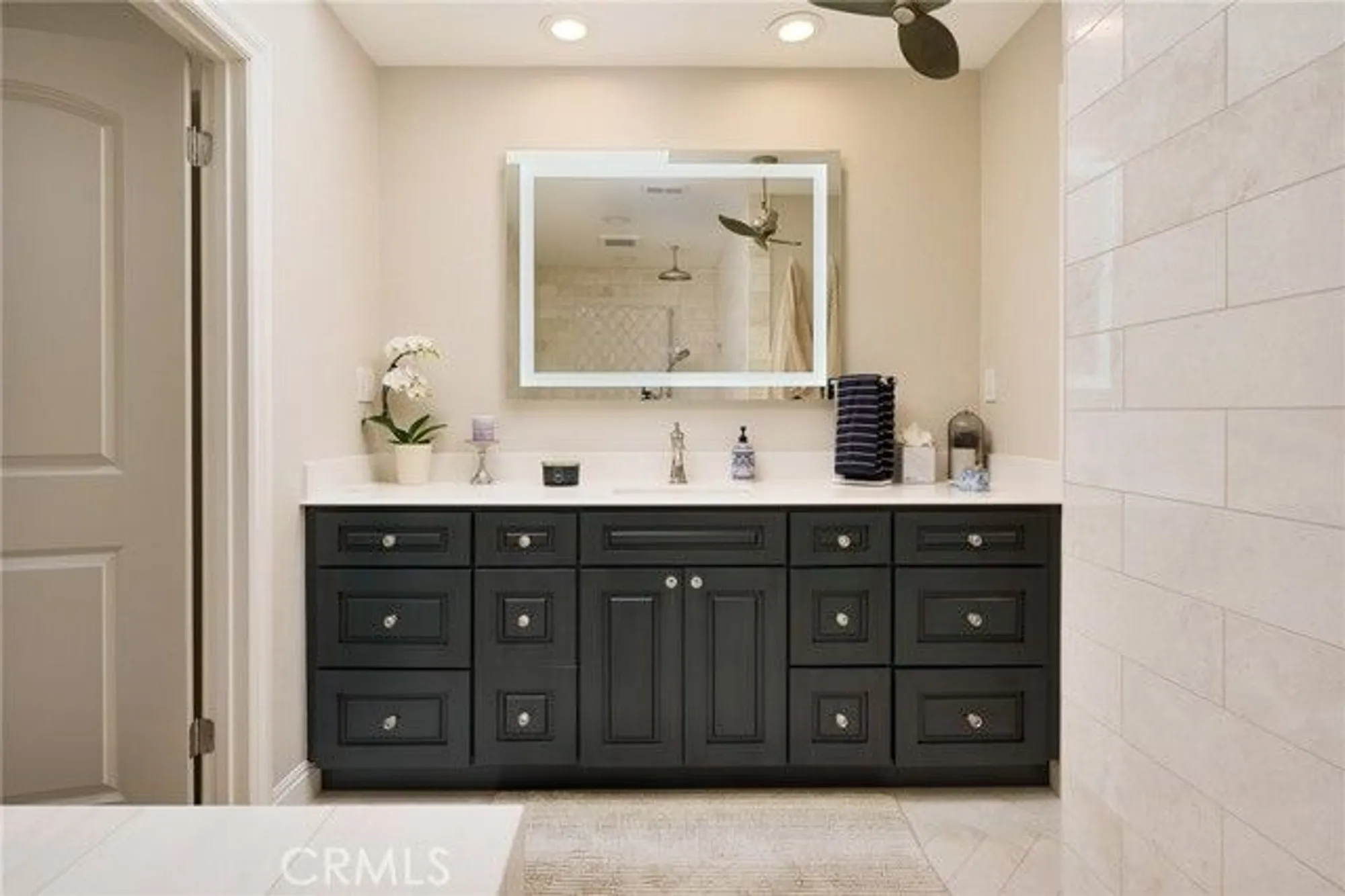 Property Slideshow image 16 of 32 | 8856 sutter cir, Huntington Beach, CA, 92646