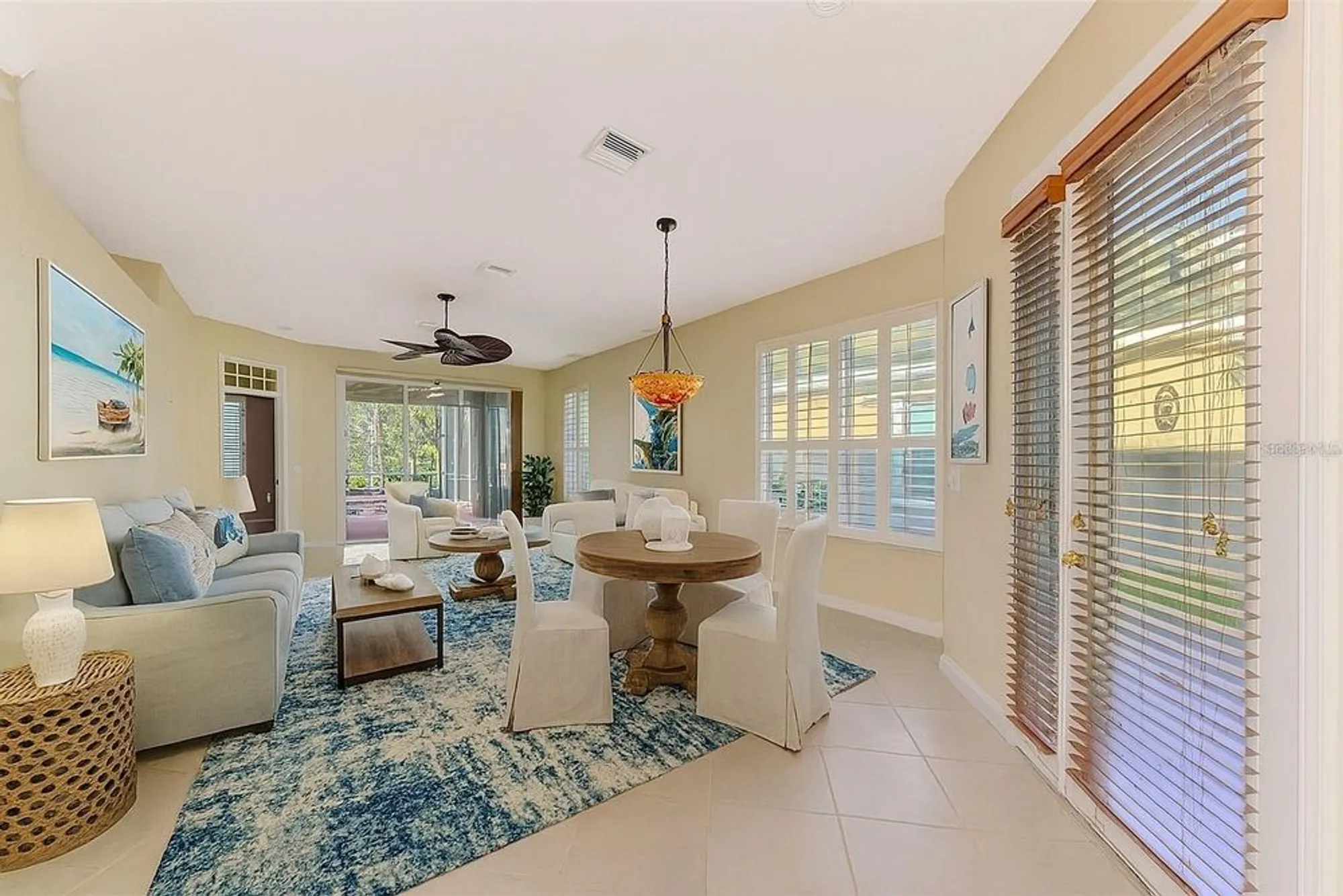 Property Slideshow image 12 of 53 | 4914 lakescene pl, Sarasota, FL, 34243
