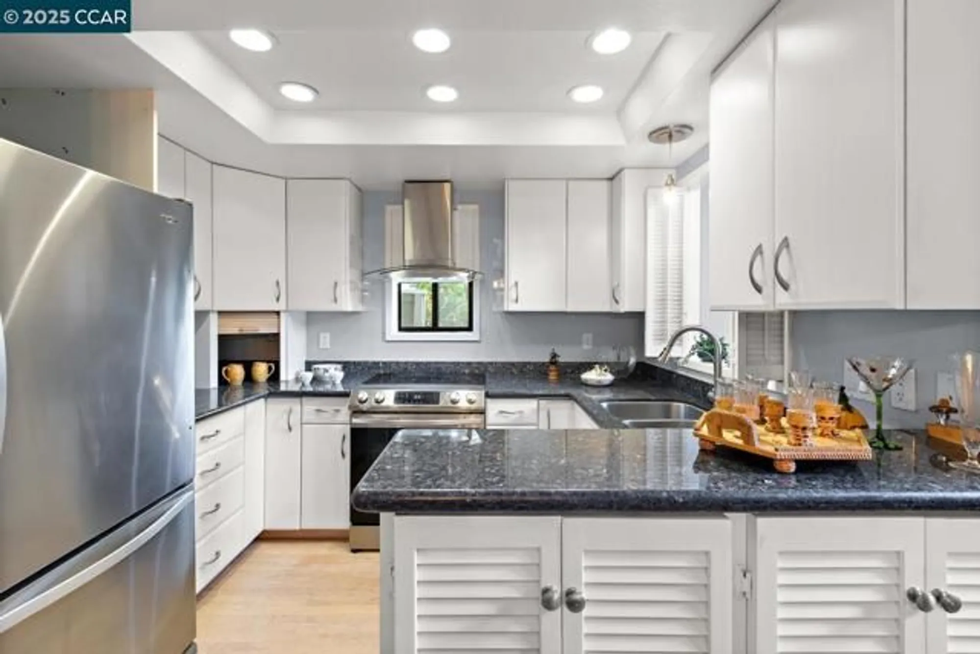 Property Slideshow image 11 of 47 | 1244 singingwood ct 1, Walnut Creek, CA, 94595