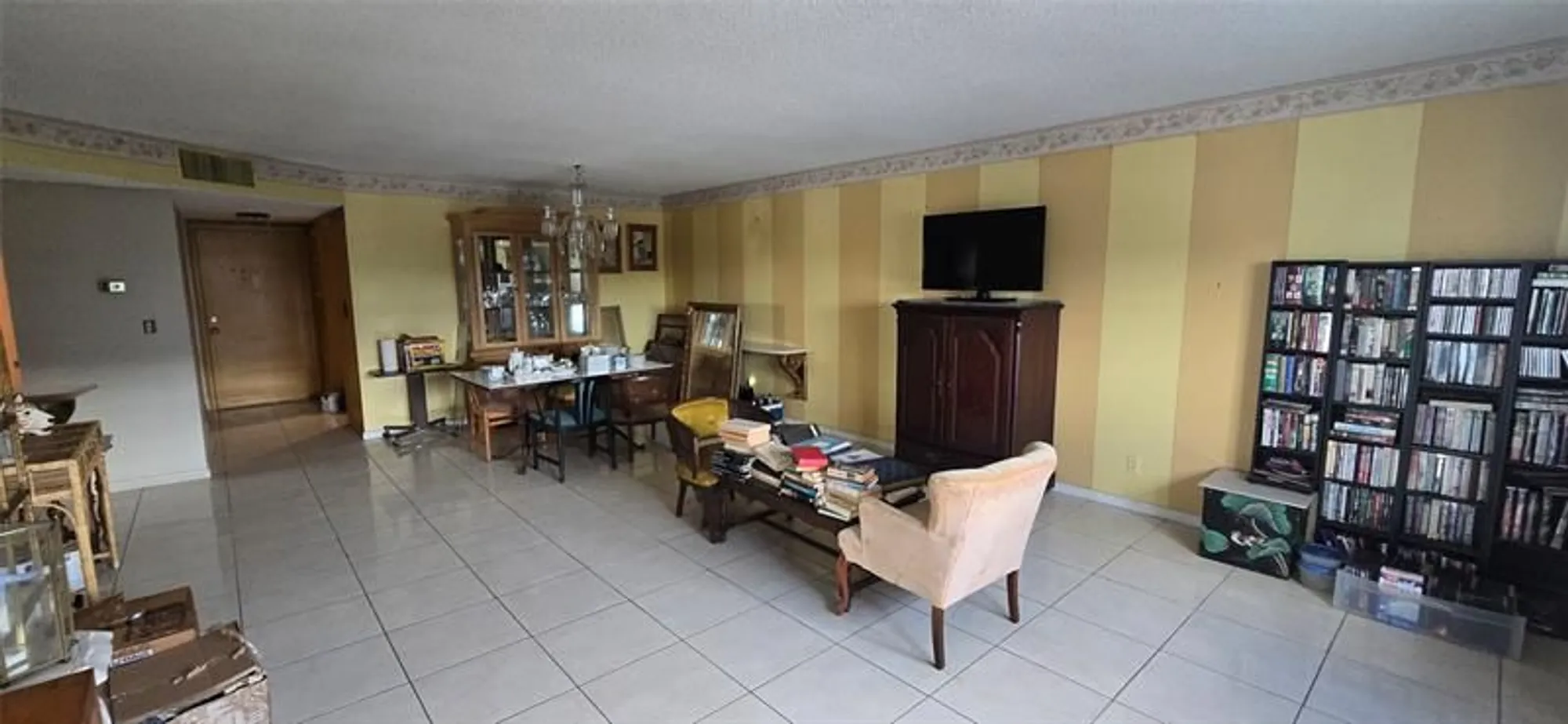 Property Slideshow image 4 of 15 | 4750 nw 22nd ct 209, Lauderhill, FL, 33313