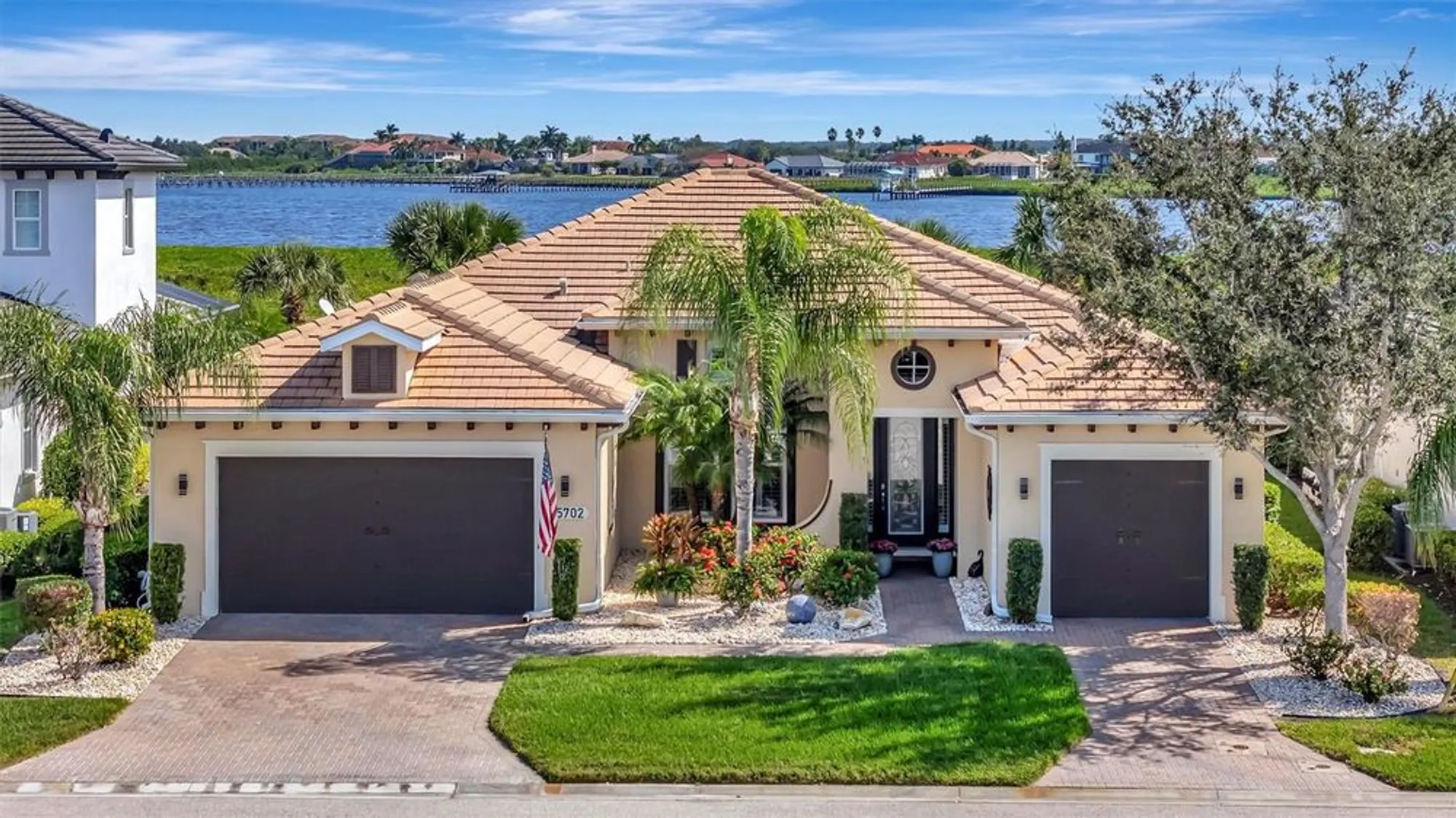 Property Slideshow image 2 of 67 | 5702 tidewater preserve blvd, Bradenton, FL, 34208