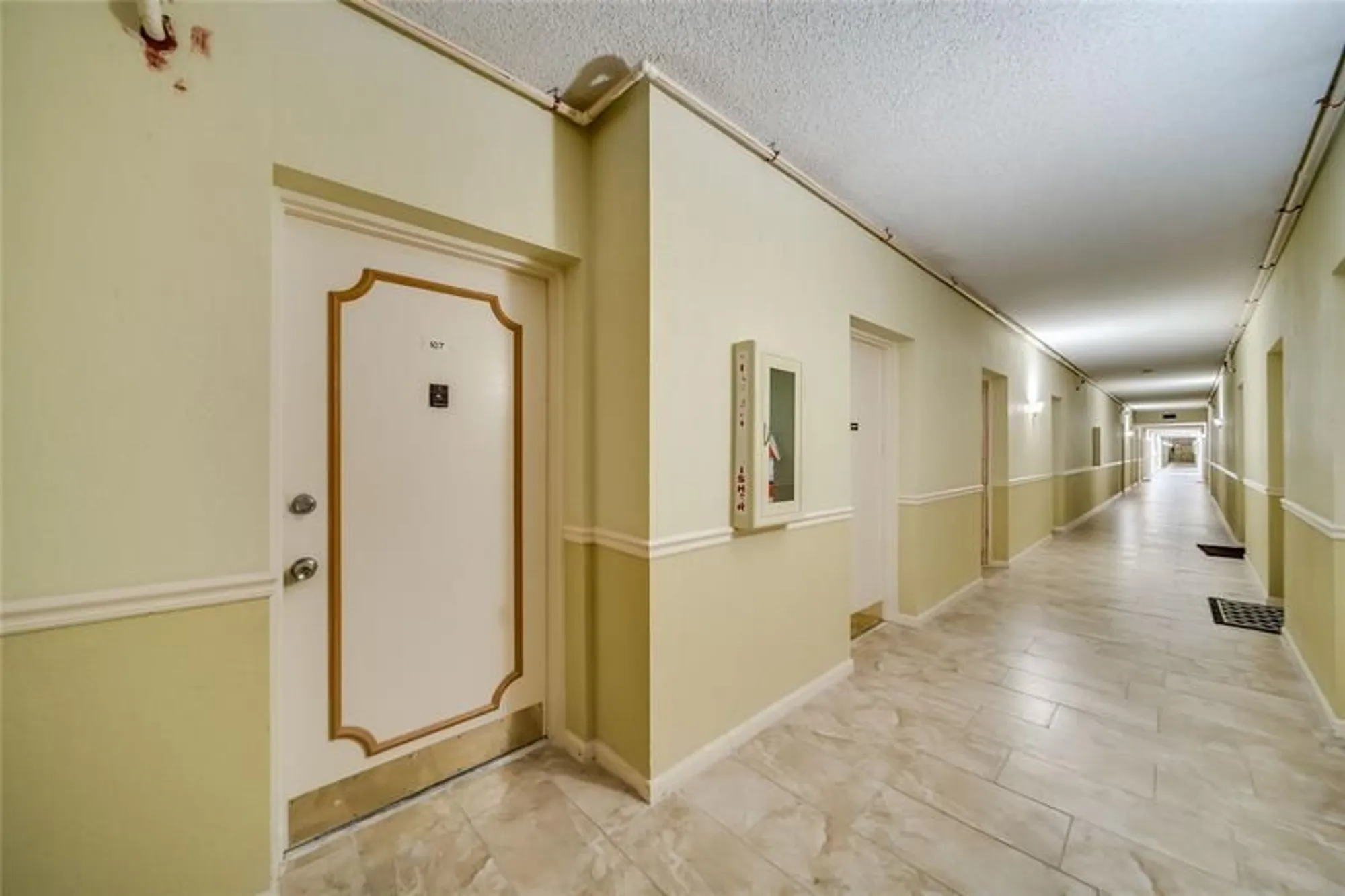 Property Slideshow image 27 of 43 | 2271 nw 47th ter 107, Lauderhill, FL, 33313