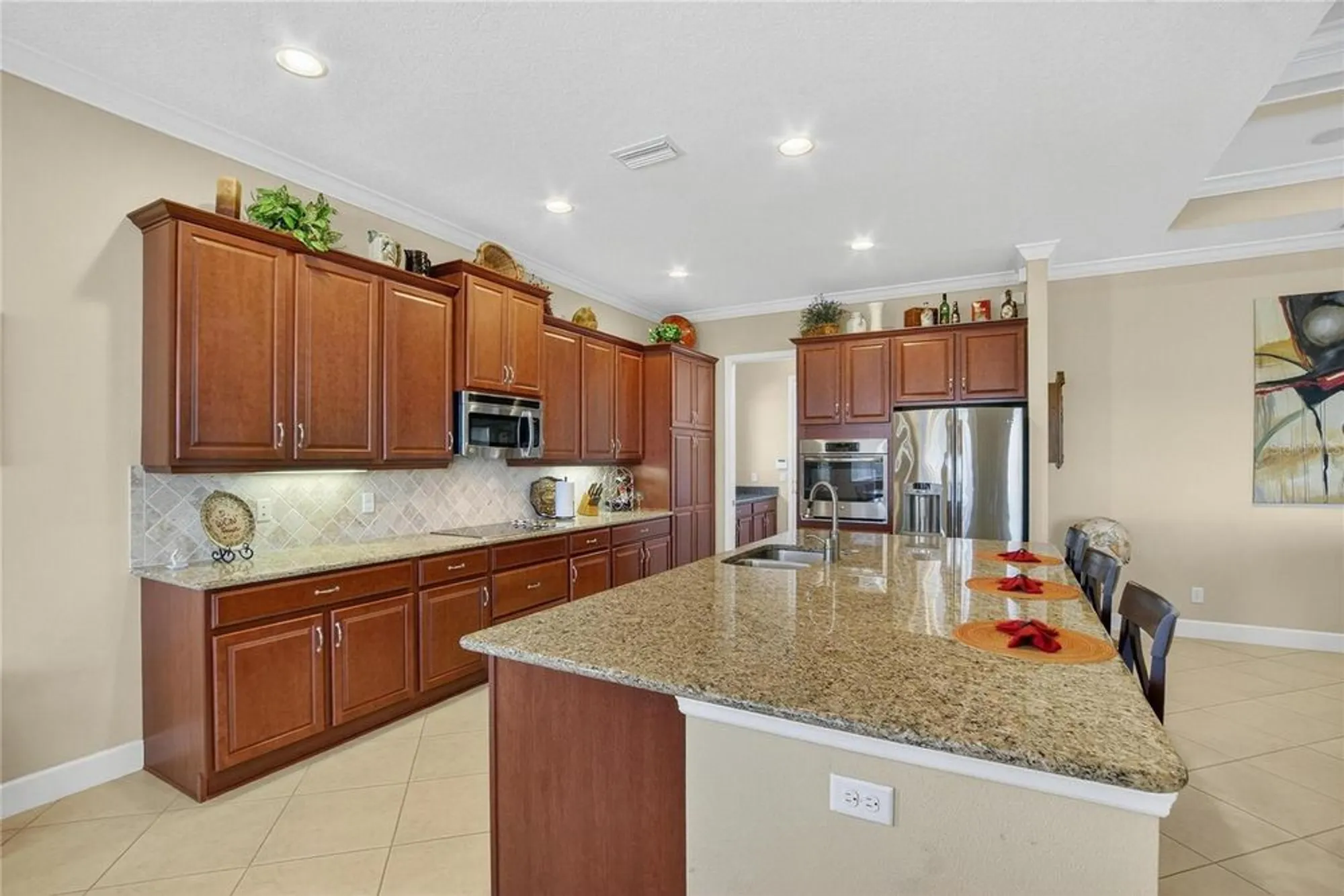 Property Slideshow image 20 of 88 | 1616 emerald dunes dr, Sun City Center, FL, 33573