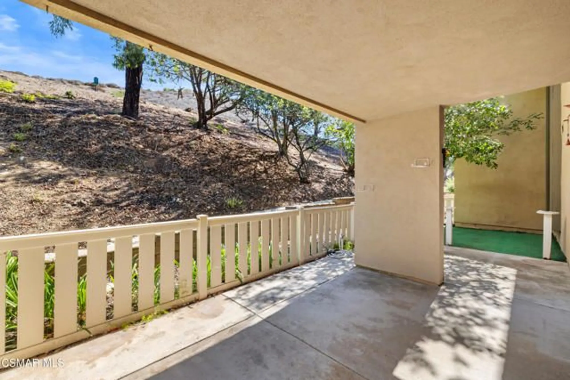 Property Slideshow image 37 of 62 | 224 oakleaf dr 105, Thousand Oaks, CA, 91360
