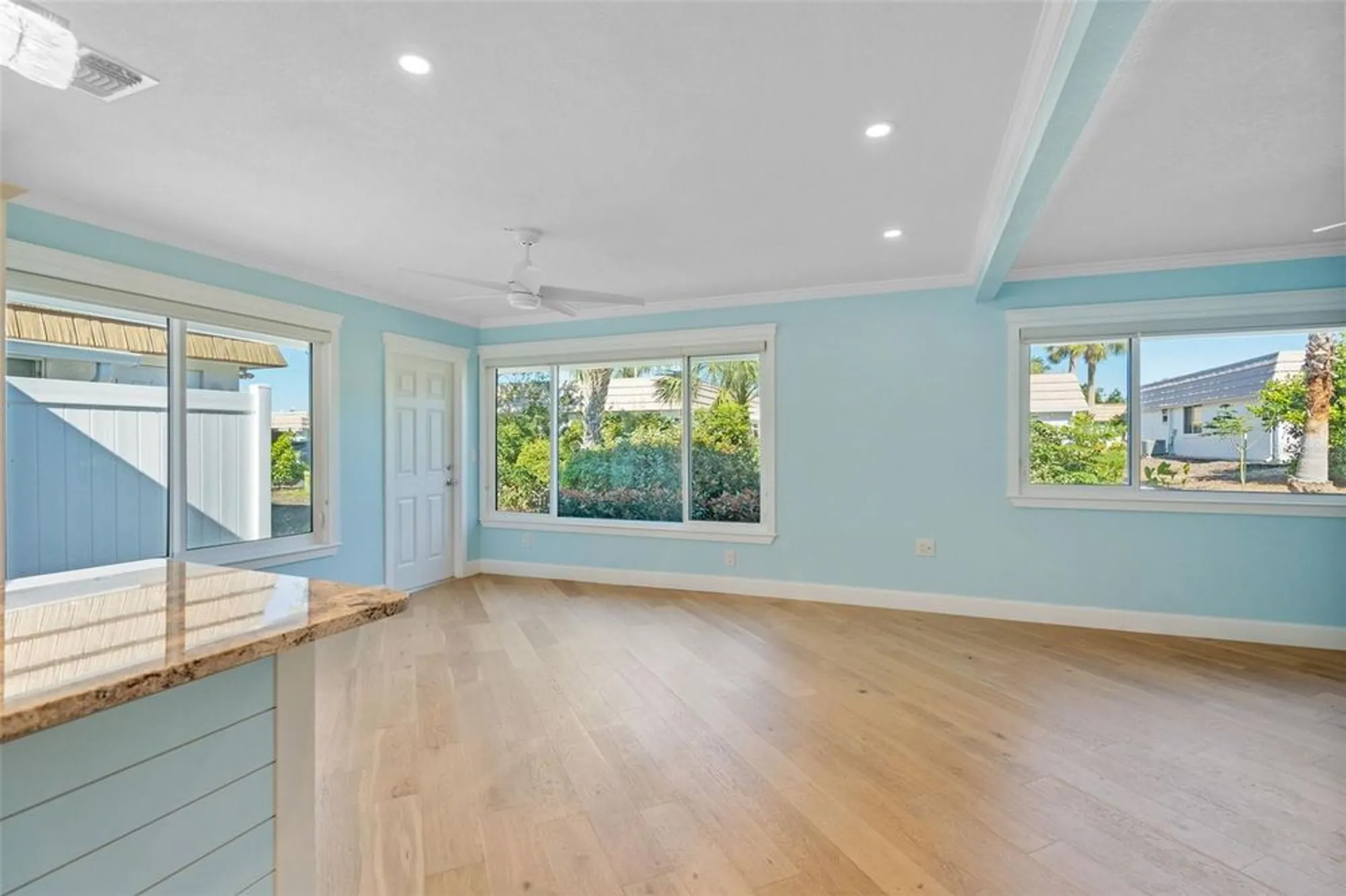 Property Slideshow image 21 of 30 | 2305 riverbluff pkwy # v256, Sarasota, FL, 34231