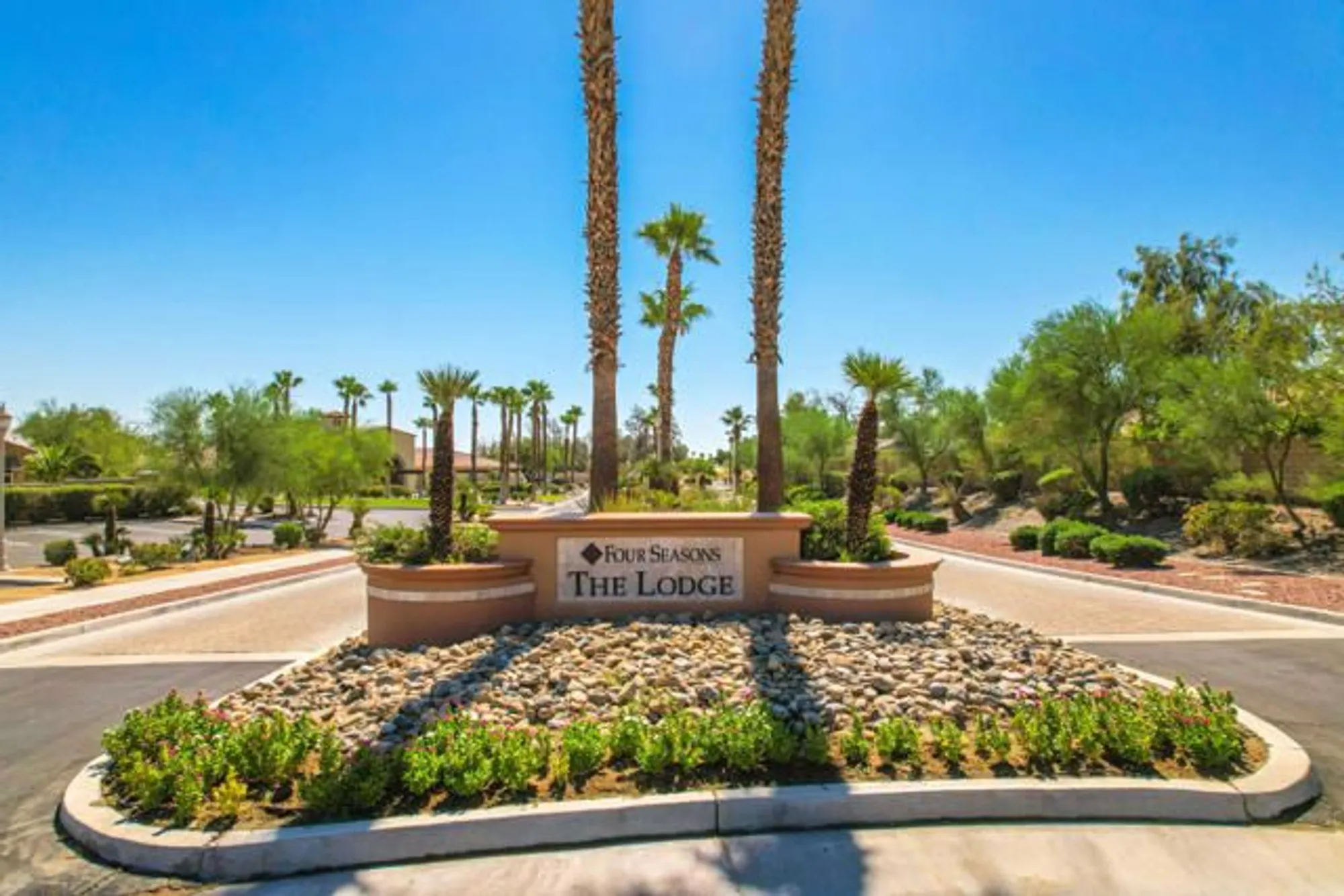 Property Slideshow image 33 of 56 | 2579 savanna way, Palm Springs, CA, 92262