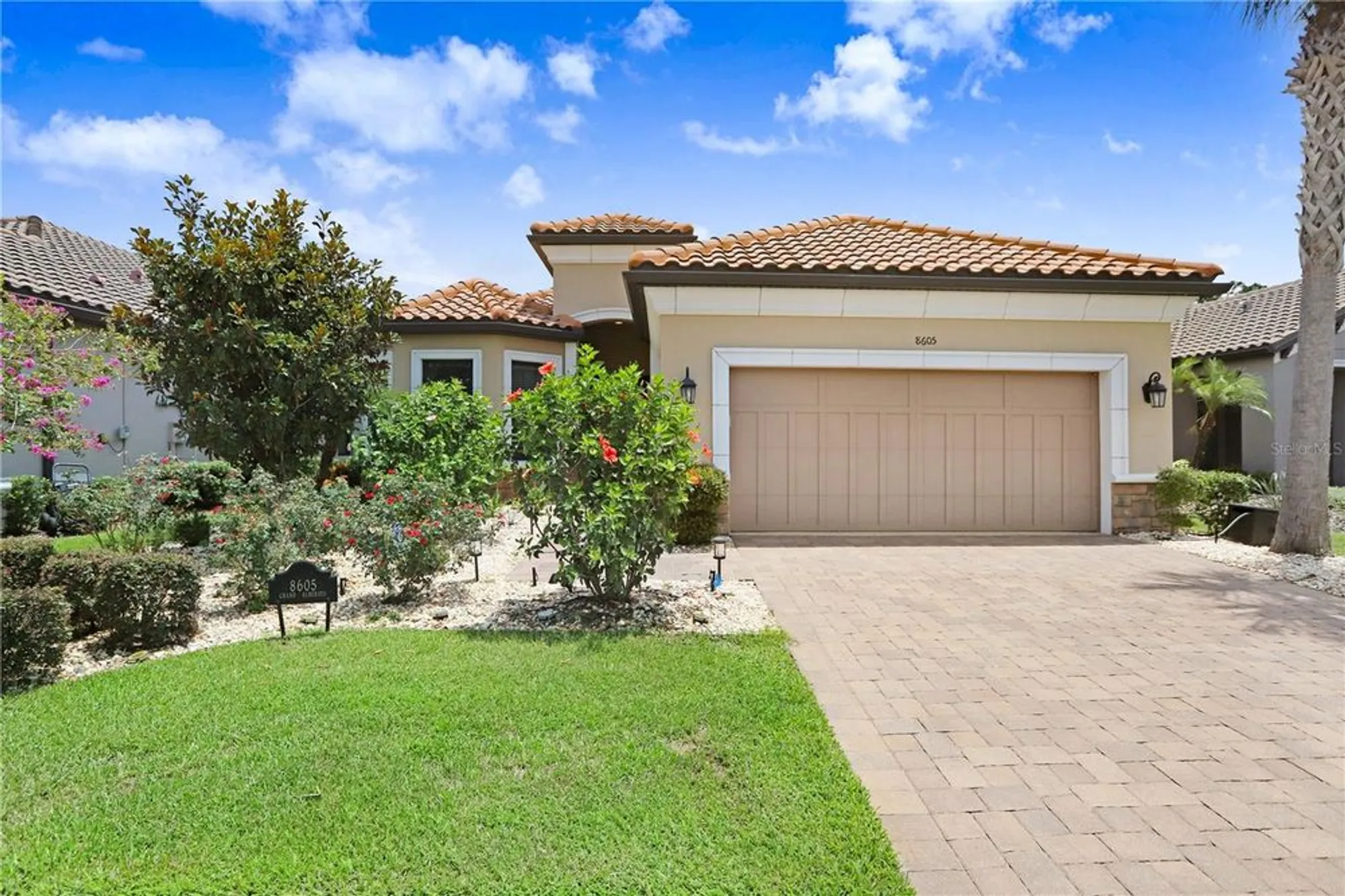 Property Slideshow image 2 of 39 | 8605 grand alberato rd, Tampa, FL, 33647