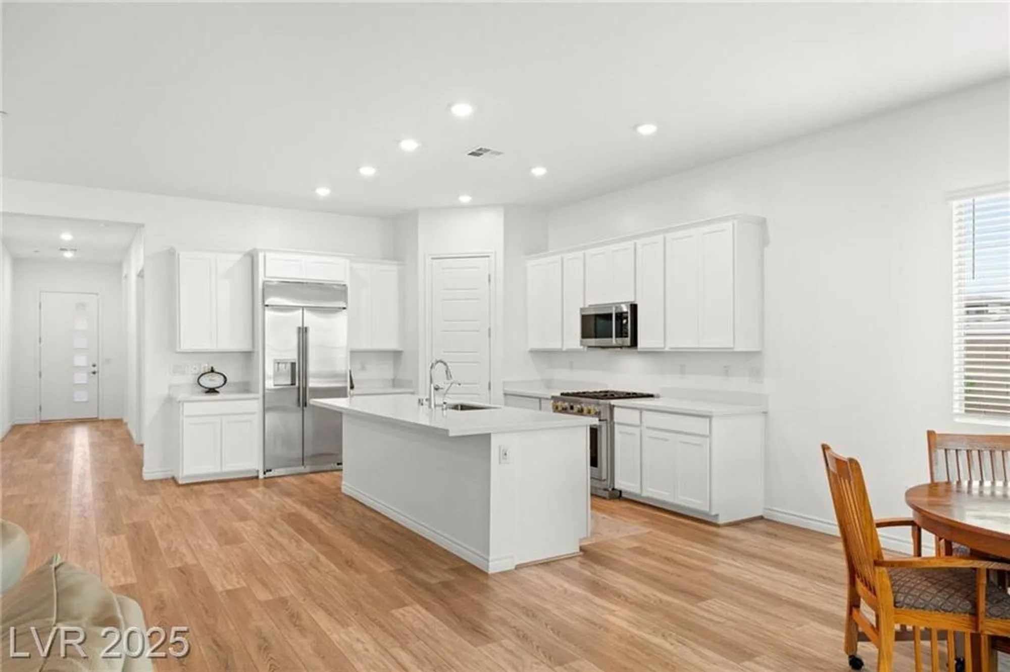 Property Slideshow image 11 of 33 | 912 calluna hills ln, Las Vegas, NV, 89138