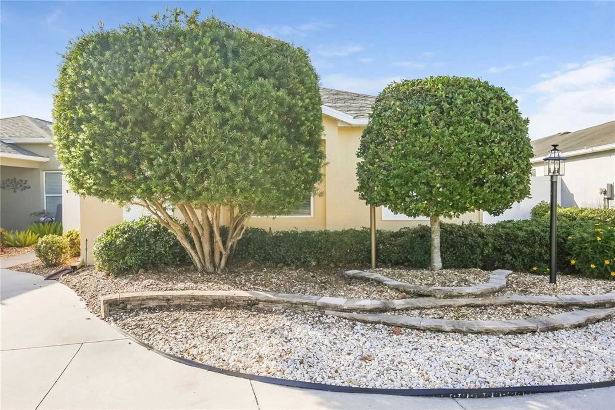 Property Slideshow image 2 of 16 | 2294 trailwinds ter, The Villages, FL, 32162