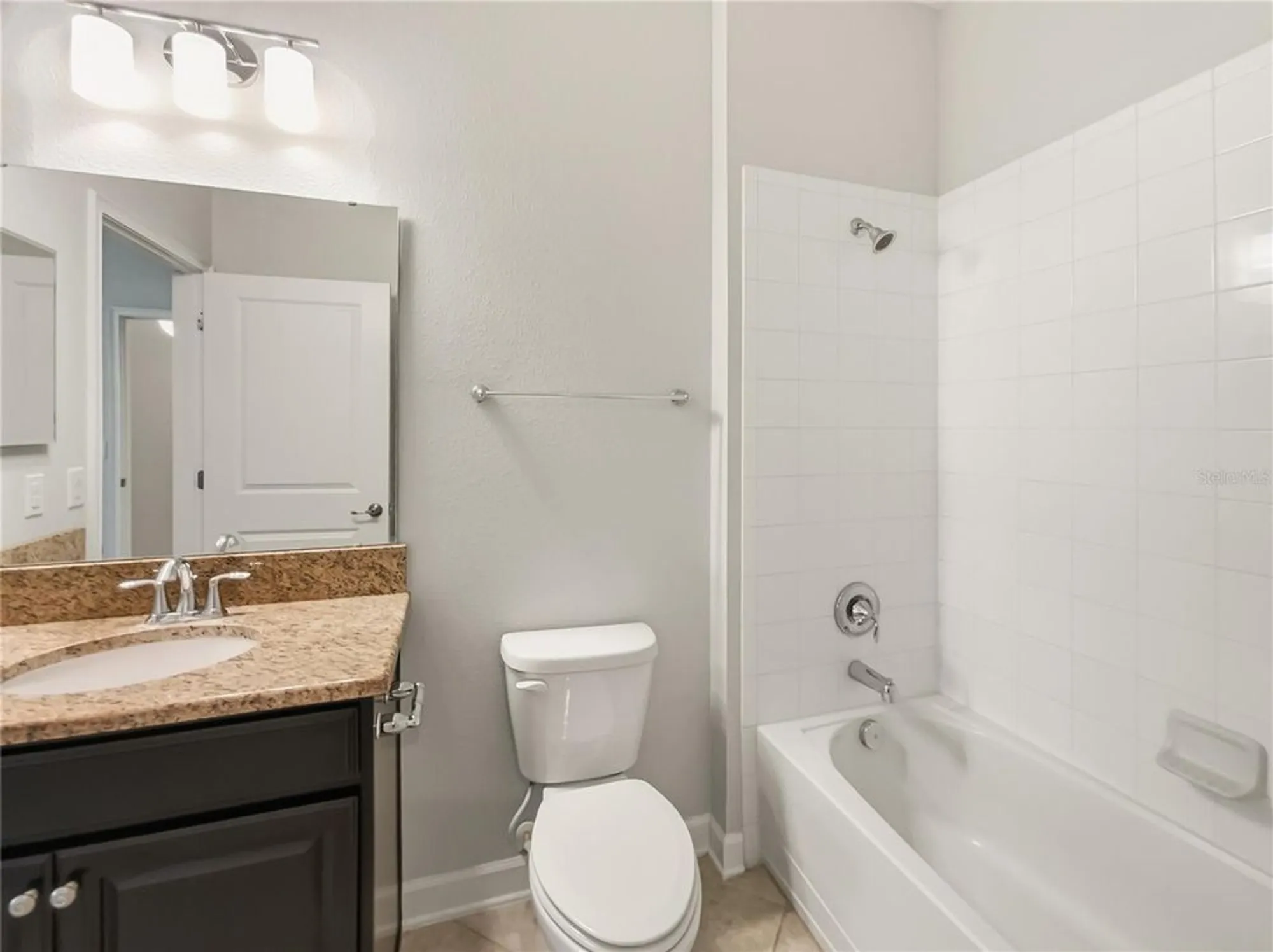 Property Slideshow image 16 of 20 | 3542 fairwaters ct d, Clermont, FL, 34711