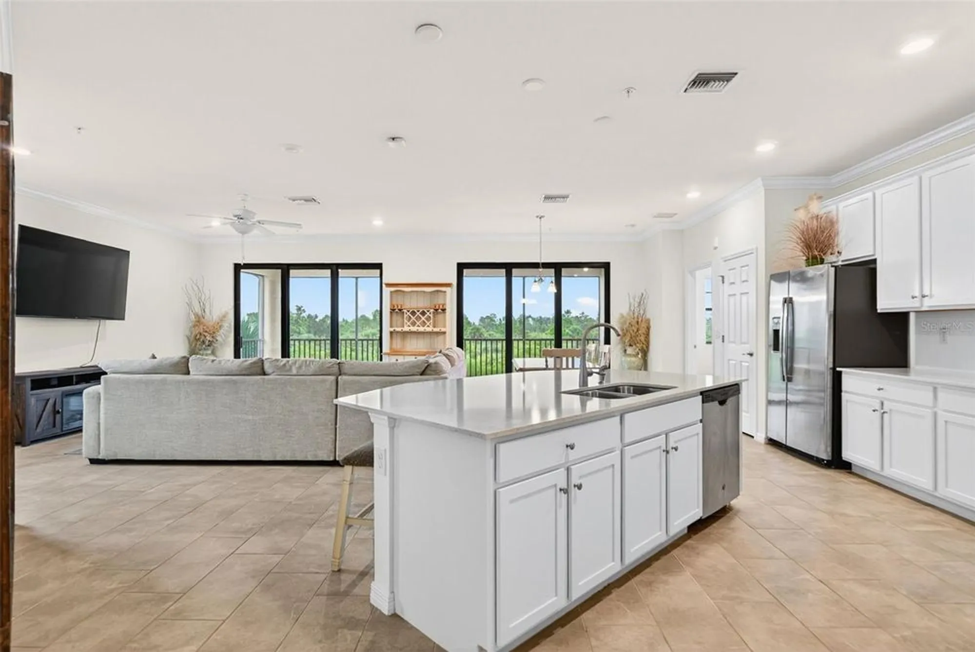 Property Slideshow image 22 of 91 | 10047 crooked creek dr 201, Venice, FL, 34293