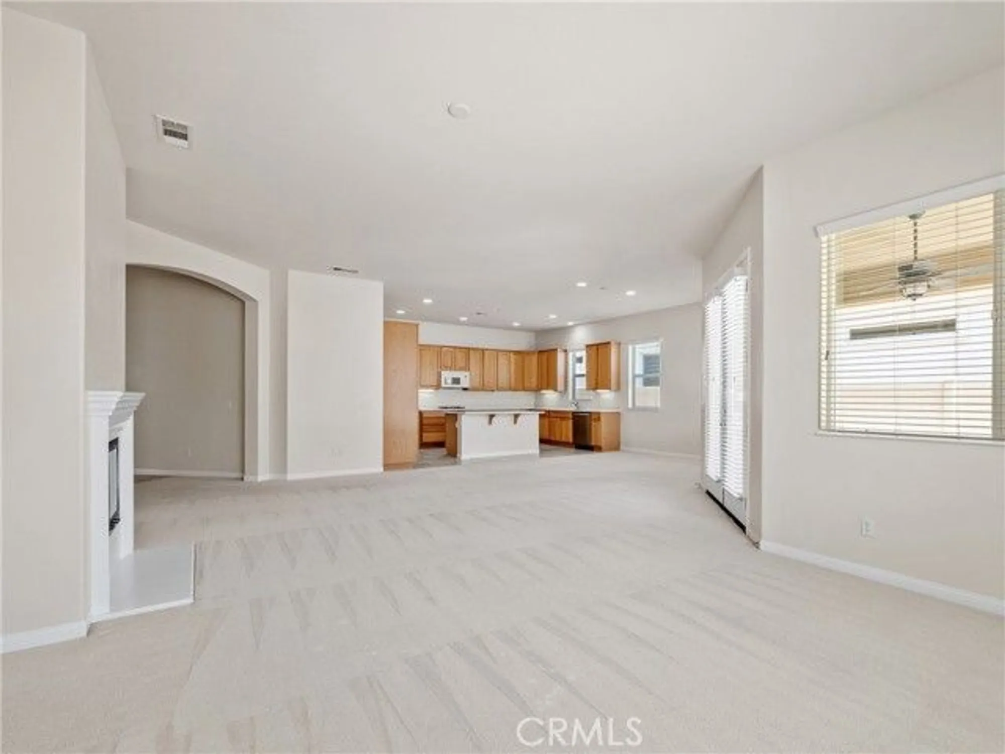 Property Slideshow image 6 of 38 | 19301 galloping hill rd, Apple Valley, CA, 92308