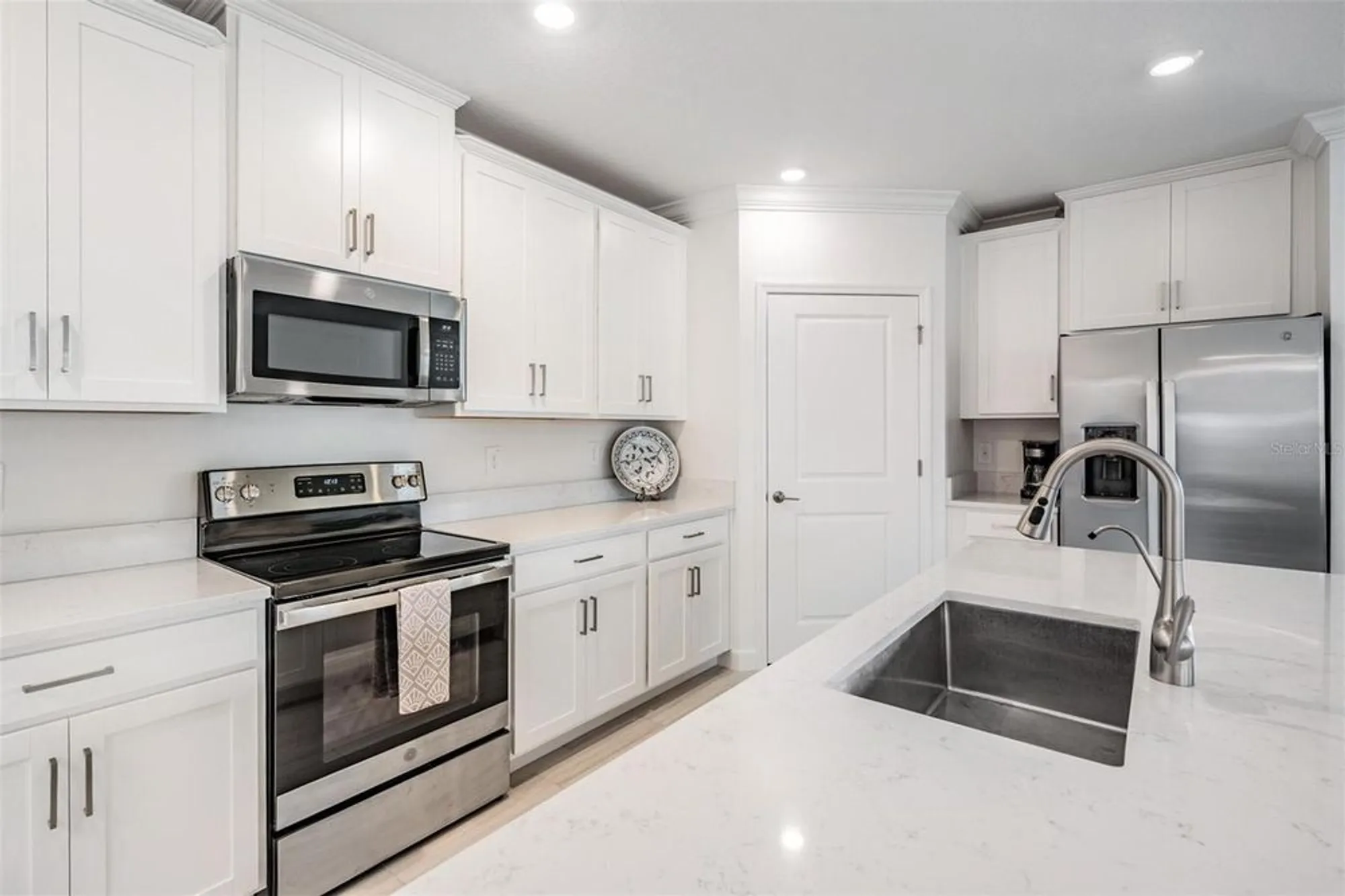 Property Slideshow image 23 of 93 | 10935 gable dig loop, San Antonio, FL, 33576