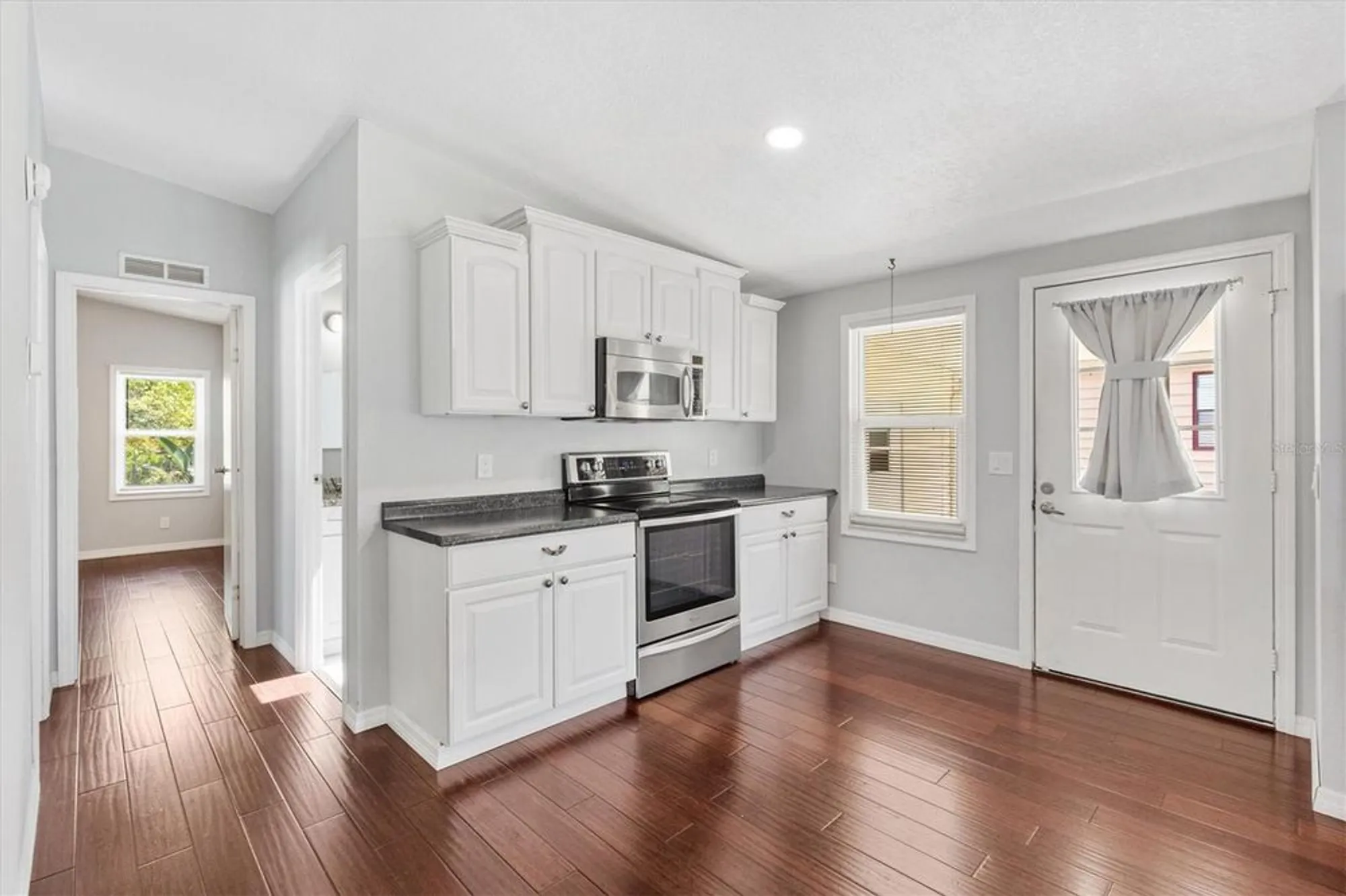 Property Slideshow image 8 of 32 | 518 saint andrews blvd, The Villages, FL, 32159