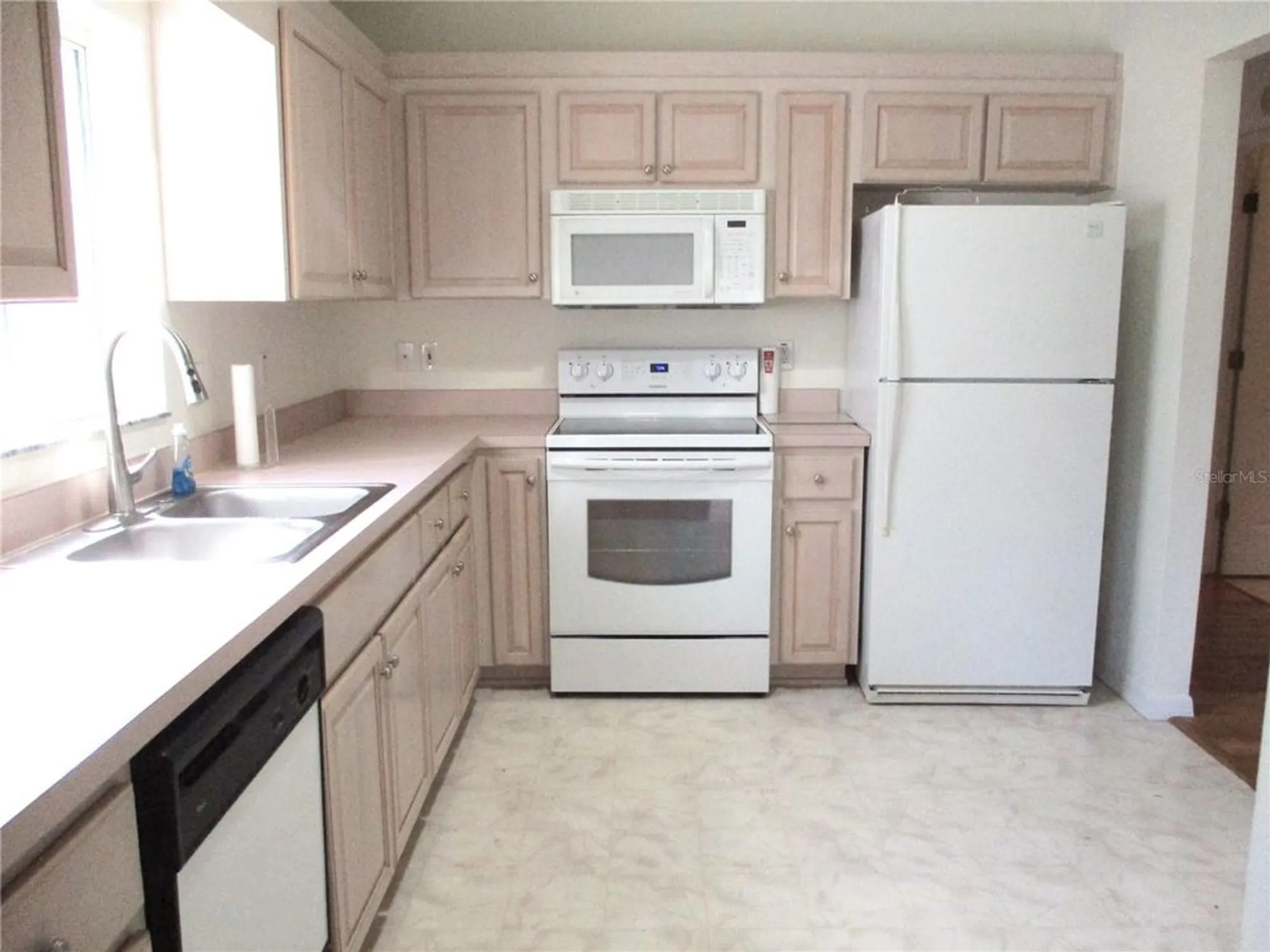 Property Slideshow image 5 of 81 | 11287 sw 136th pl, Dunnellon, FL, 34432