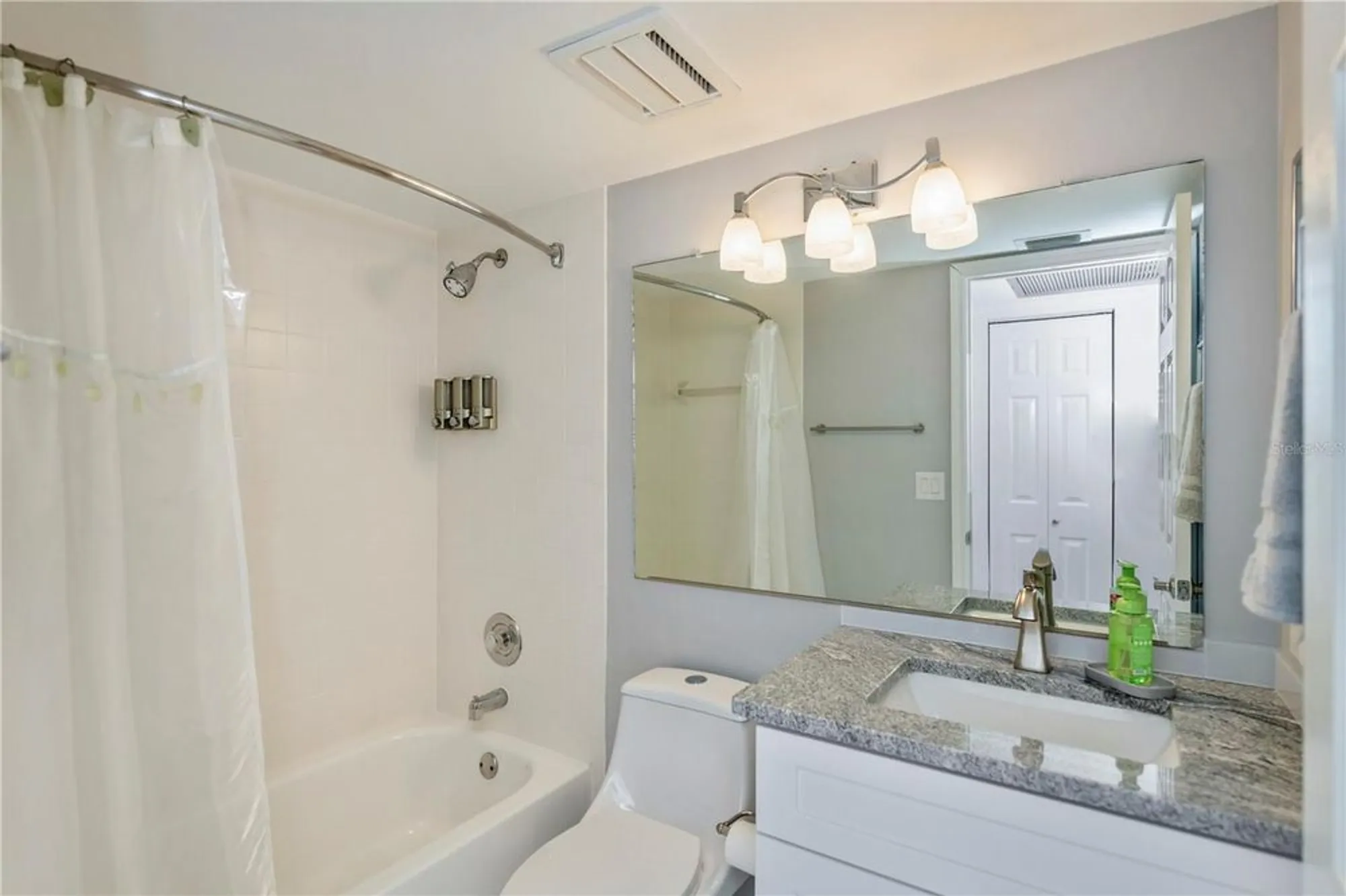 Property Slideshow image 44 of 59 | 262 cerromar way 53, Venice, FL, 34293