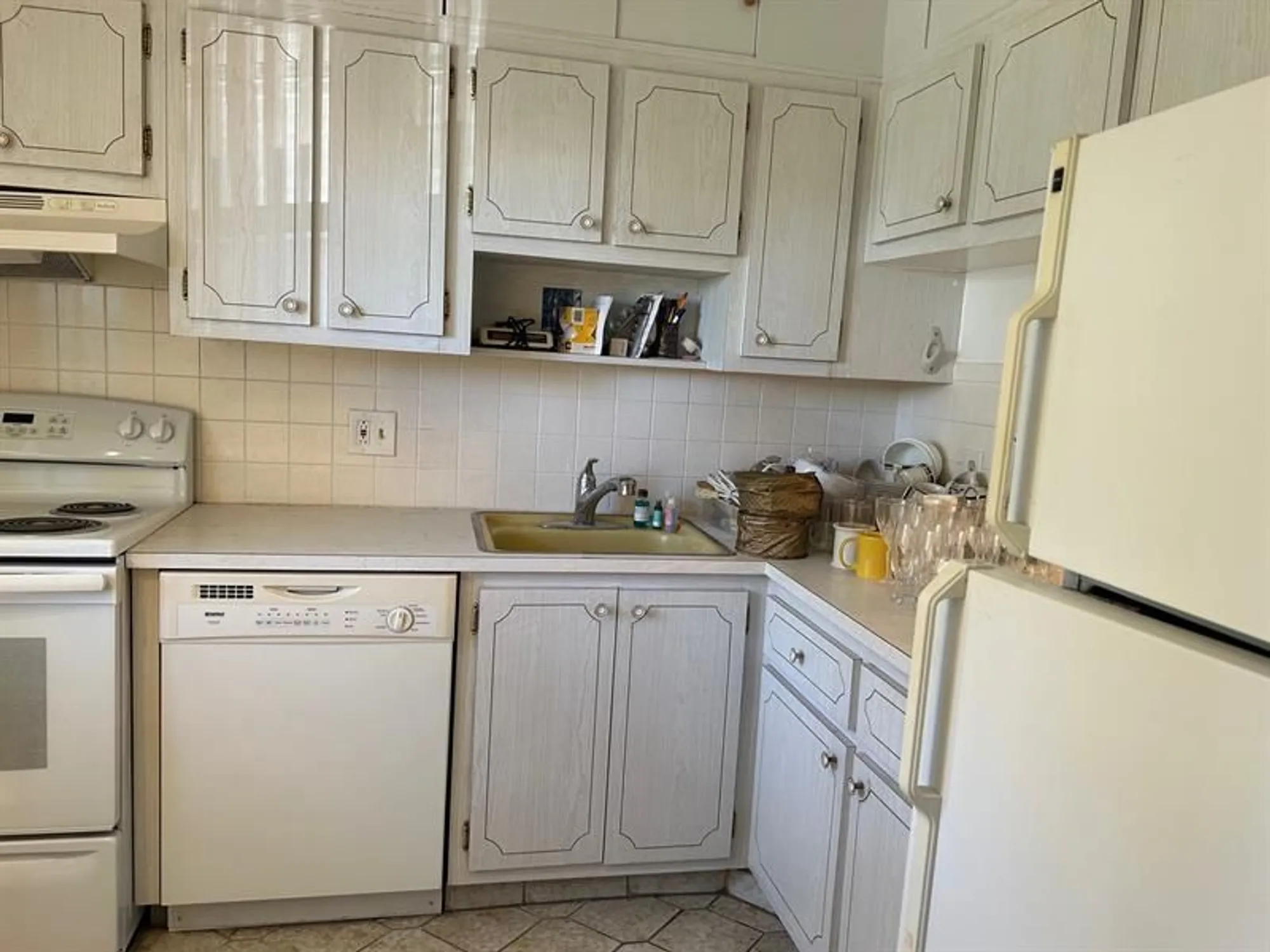 Property Slideshow image 7 of 21 | 7877 golf circle dr 211, Margate, FL, 33063