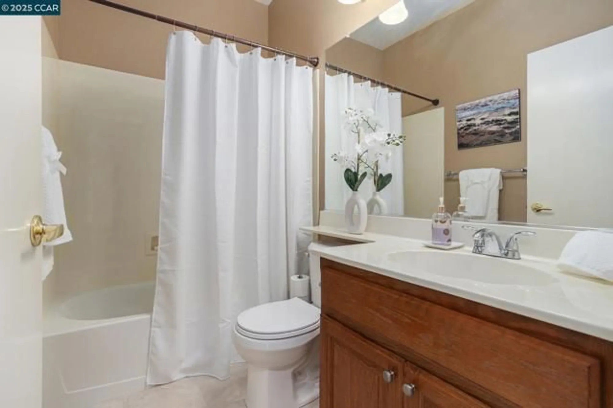 Property Slideshow image 16 of 29 | 2030 kent dr, Brentwood, CA, 94513