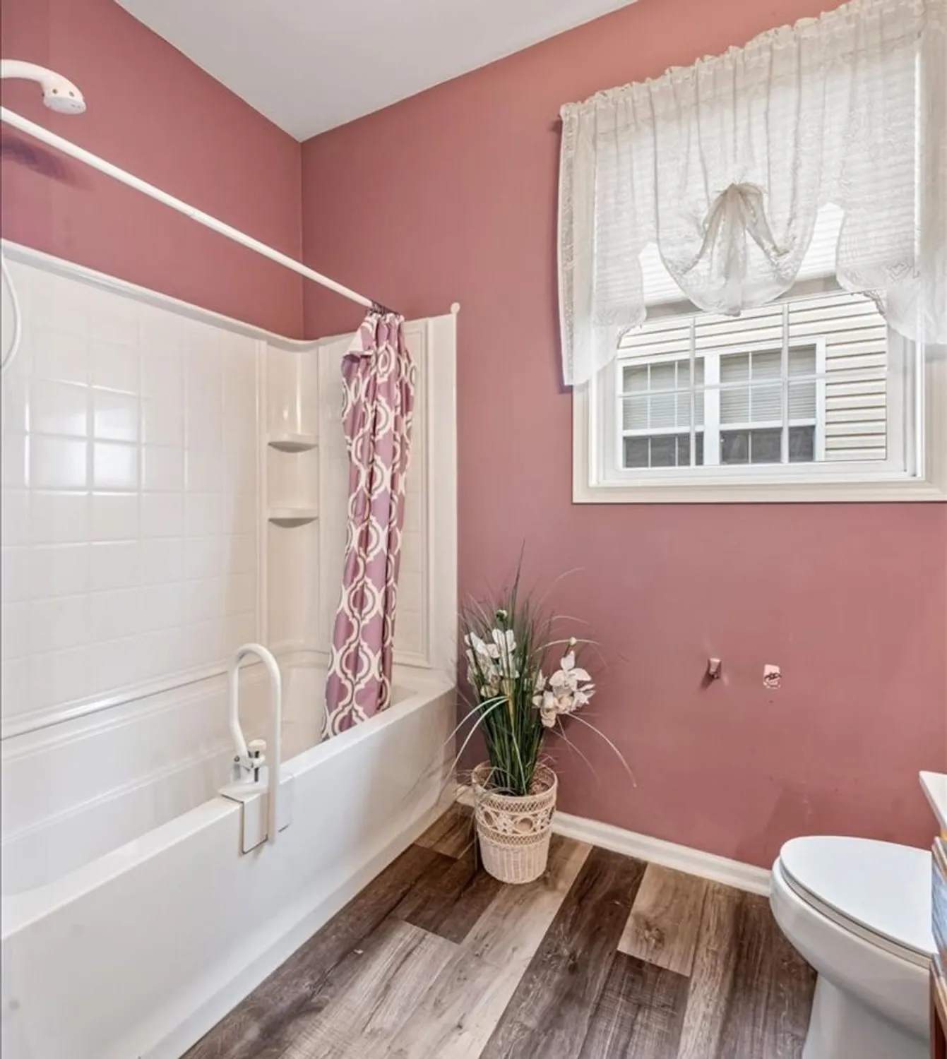 Property Slideshow image 17 of 32 | 17228 como ave, Lockport, IL, 60441