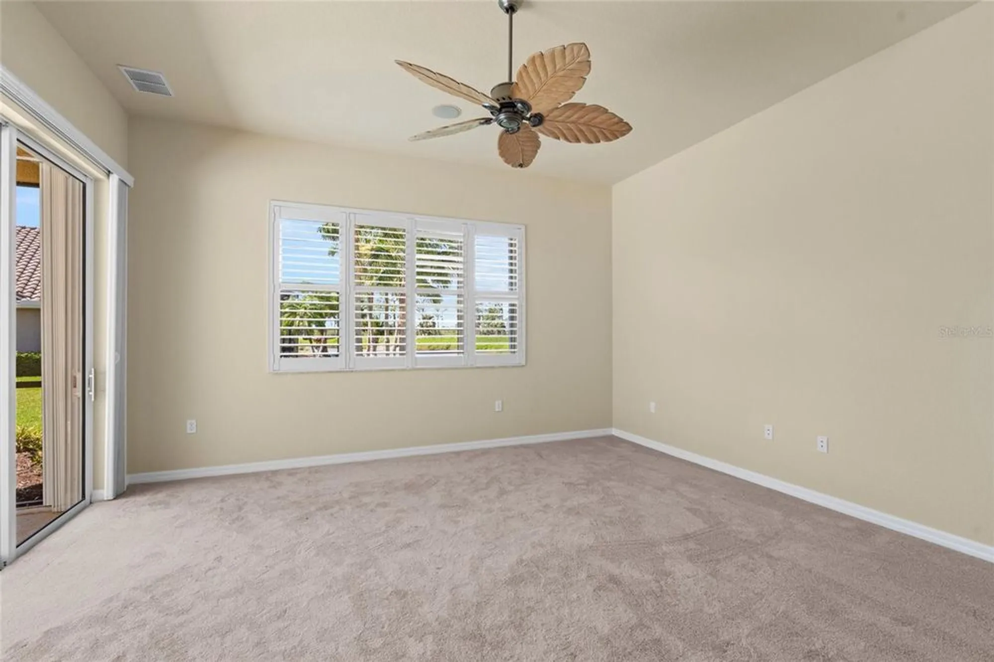 Property Slideshow image 33 of 48 | 5270 white ibis dr, North Port, FL, 34287