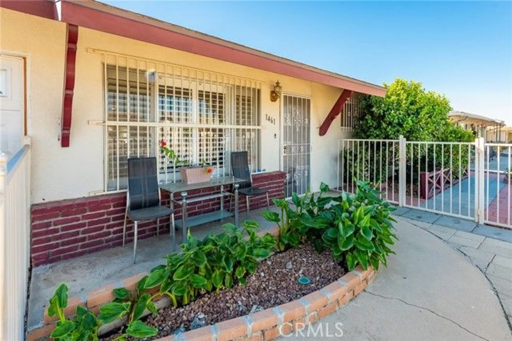 Property Slideshow image 5 of 25 | 1461 w mayberry ave, Hemet, CA, 92543