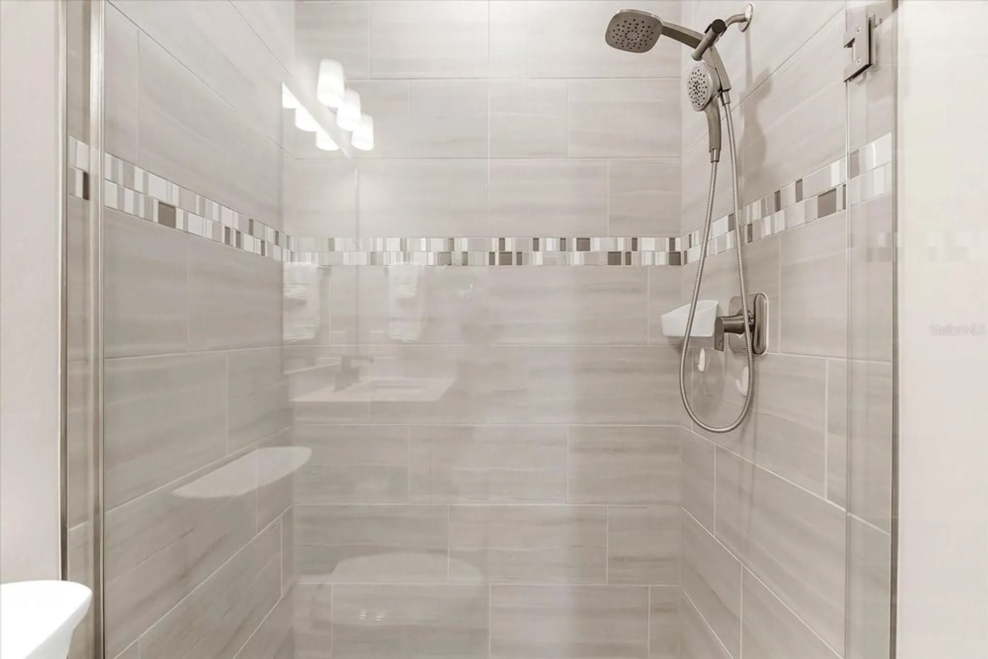 Property Slideshow image 14 of 99 | 6791 alstead cir, Bradenton, FL, 34202