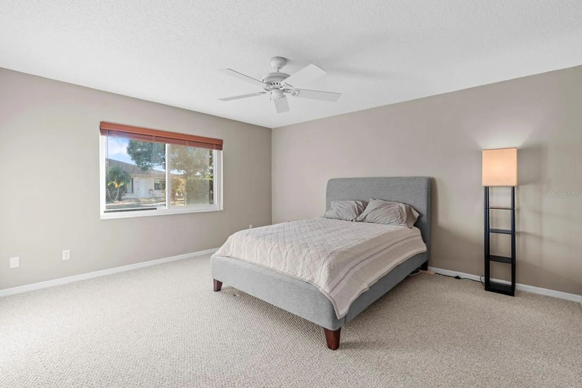 Property Slideshow image 17 of 43 | 302 stroll ln, Sun City Center, FL, 33573