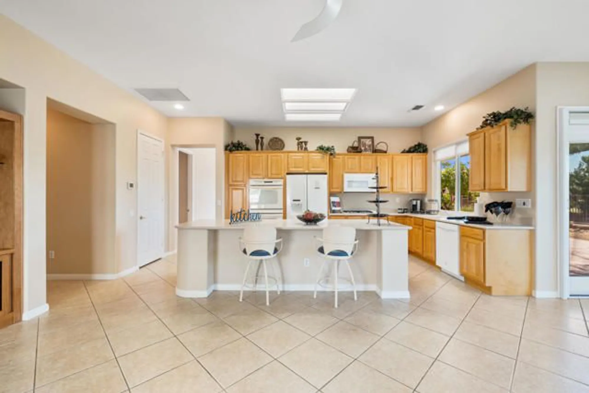 Property Slideshow image 15 of 55 | 78625 sunrise canyon ave, Palm Desert, CA, 92211