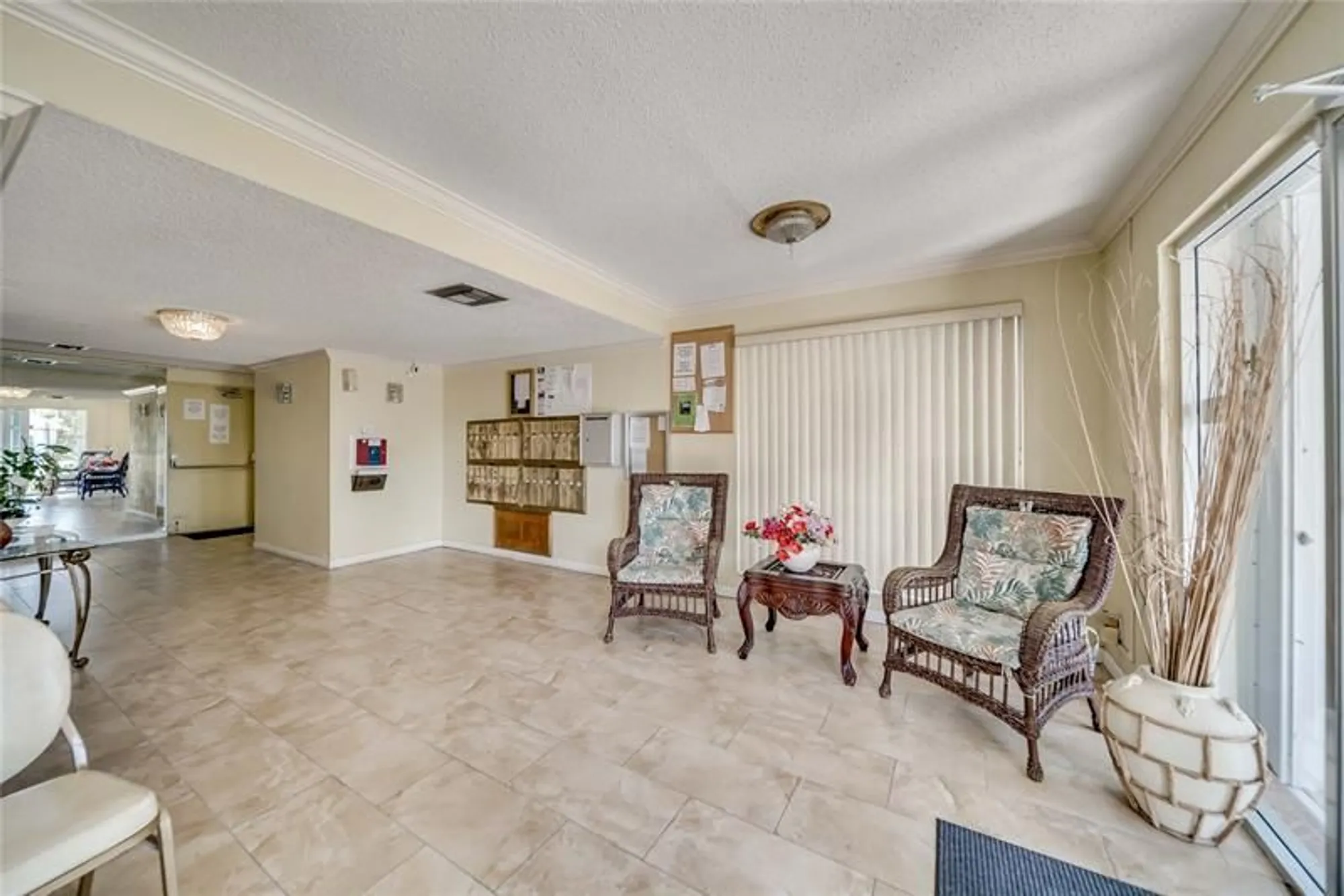Property Slideshow image 29 of 43 | 2271 nw 47th ter 107, Lauderhill, FL, 33313