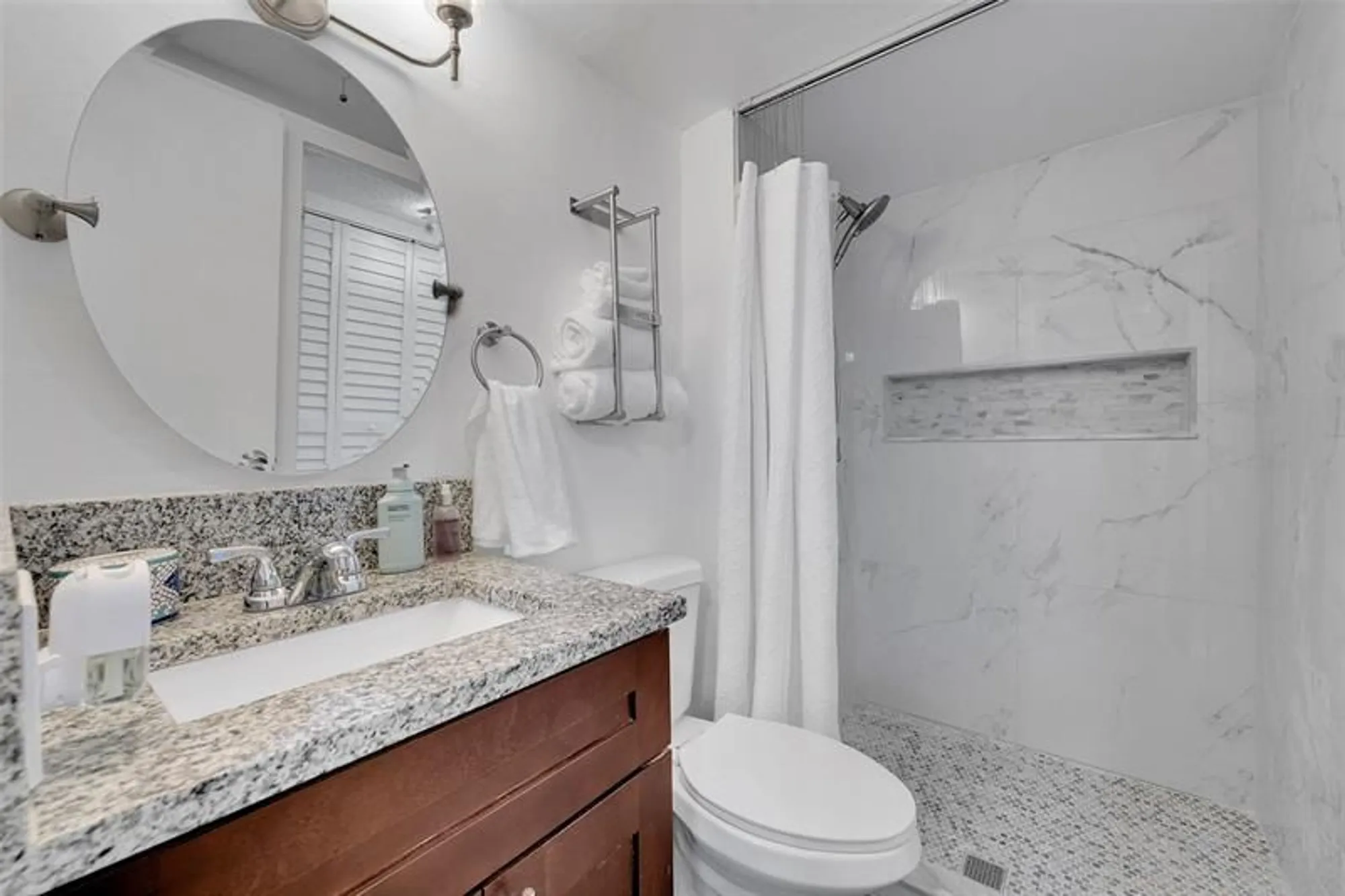 Property Slideshow image 4 of 55 | 9090 lime bay blvd apt 112, Tamarac, FL, 33321