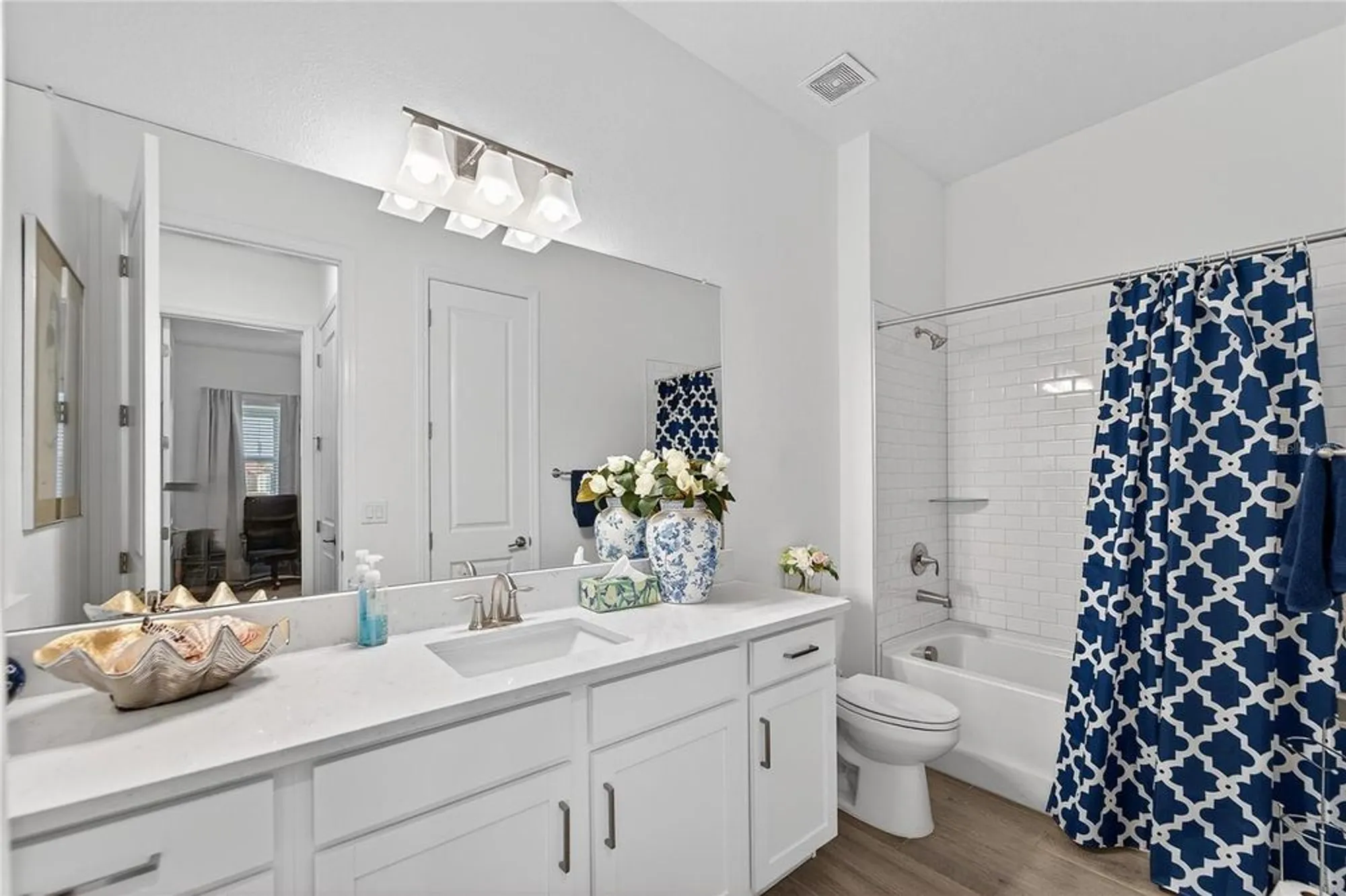 Property Slideshow image 45 of 98 | 17216 scuba crest st, Wimauma, FL, 33598