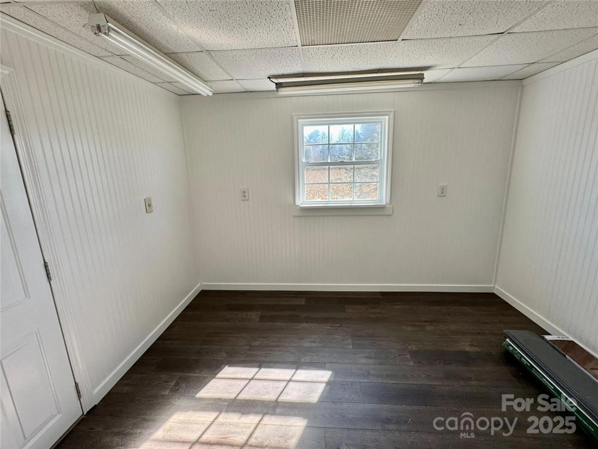 Property Slideshow image 15 of 26 | 436 riverwind dr, Hendersonville, NC, 28739