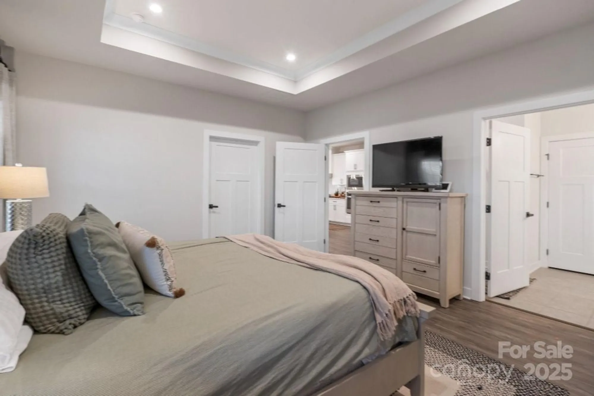 Property Slideshow image 24 of 47 | 5066 summer surprise ln, Charlotte, NC, 28215