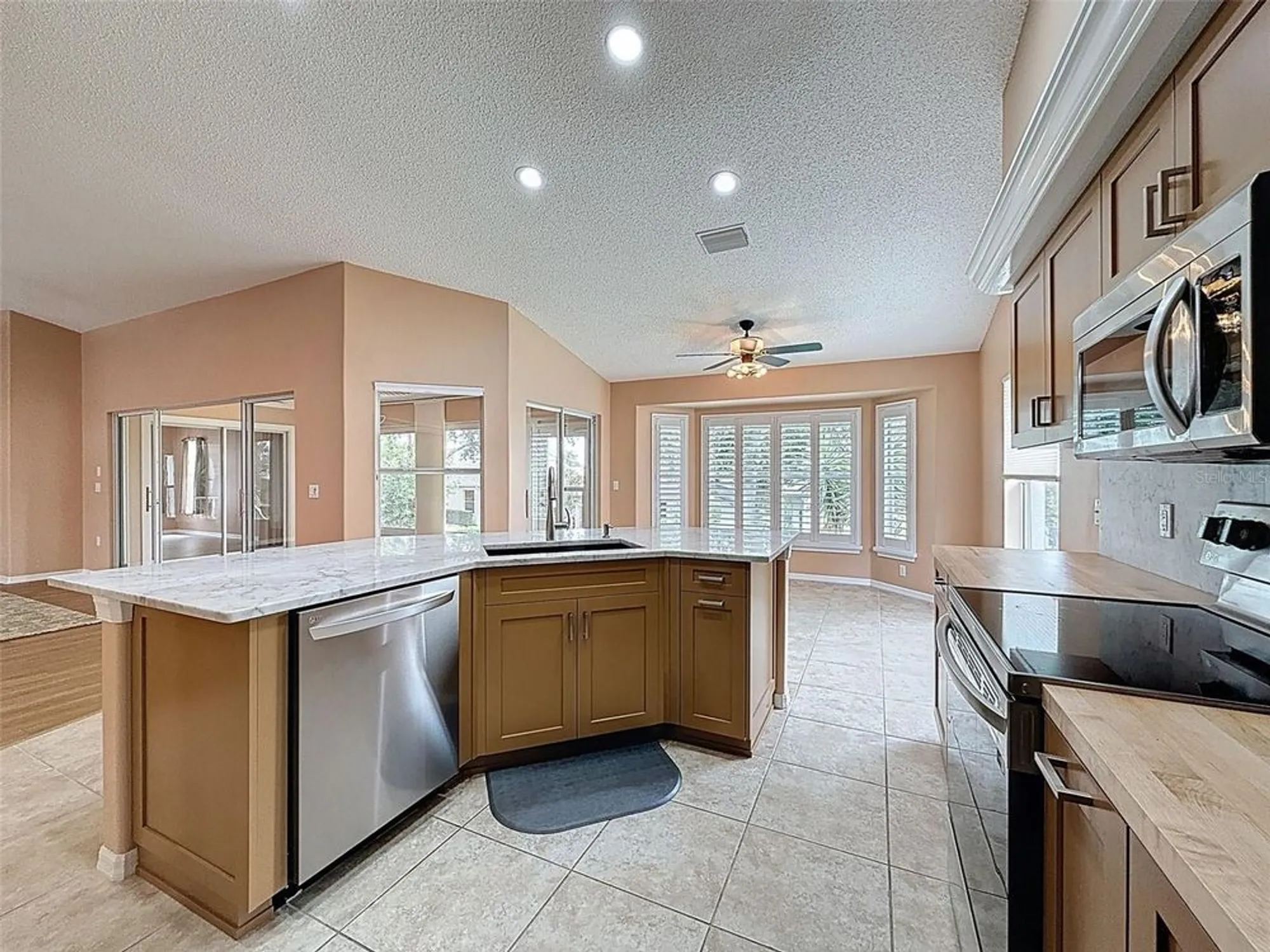 Property Slideshow image 19 of 94 | 18549 grand club dr, Hudson, FL, 34667