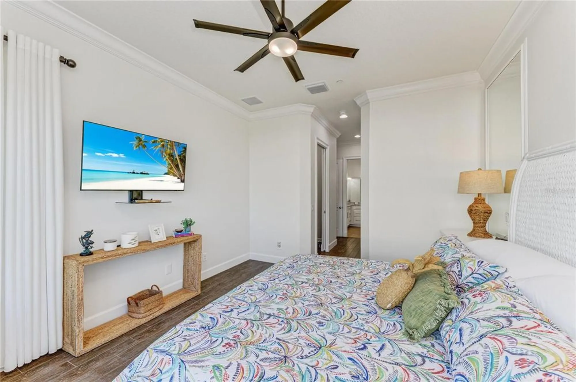 Property Slideshow image 27 of 98 | 334 castaway cay dr 101, Bradenton, FL, 34209