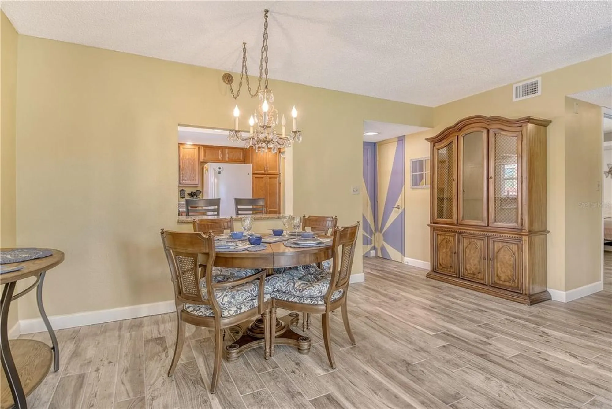 Property Slideshow image 16 of 62 | 1250 n portofino dr apt 208, Sarasota, FL, 34242