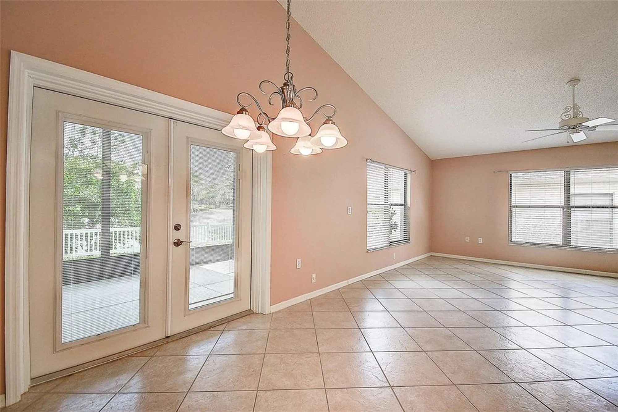 Property Slideshow image 14 of 31 | 11121 cherrywood ct, Spring Hill, FL, 34609