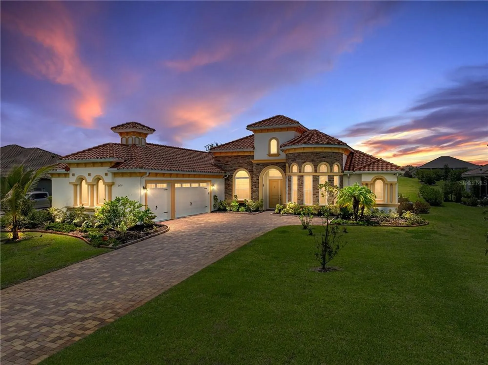 Property Slideshow image 1 of 100 | 13753 carryback dr, Dade City, FL, 33525