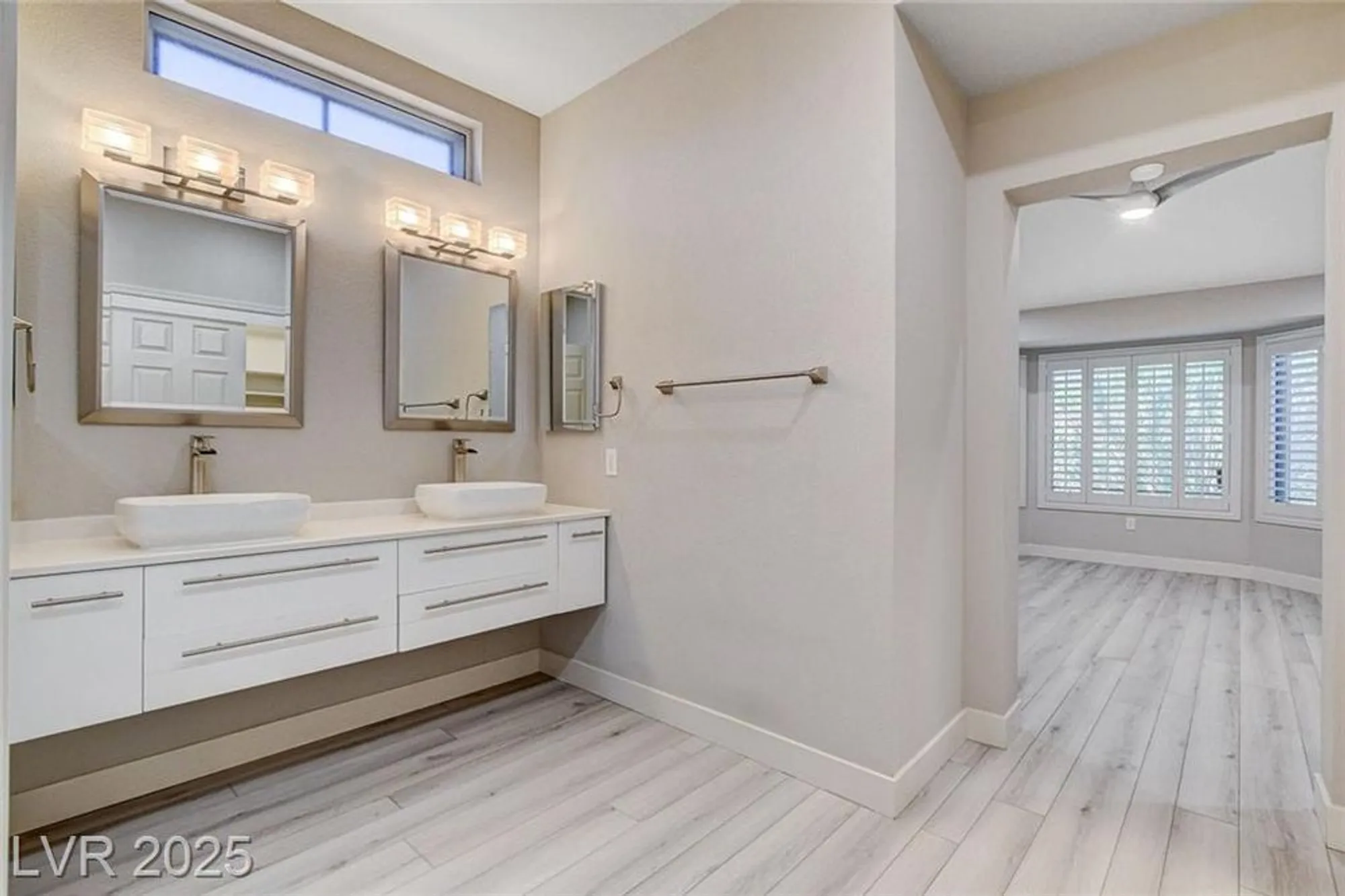 Property Slideshow image 27 of 42 | 10044 woodhouse dr, Las Vegas, NV, 89134