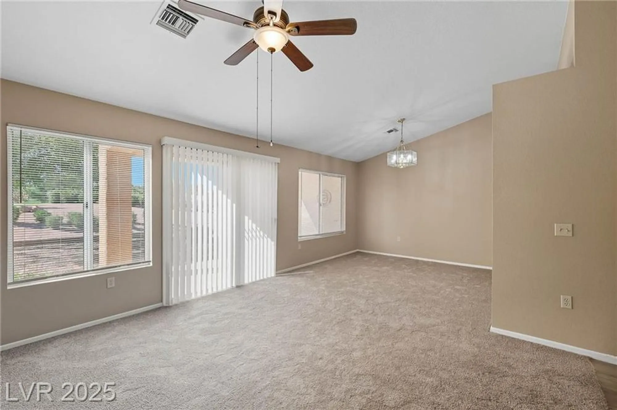 Property Slideshow image 8 of 42 | 2501 showcase dr, Las Vegas, NV, 89134