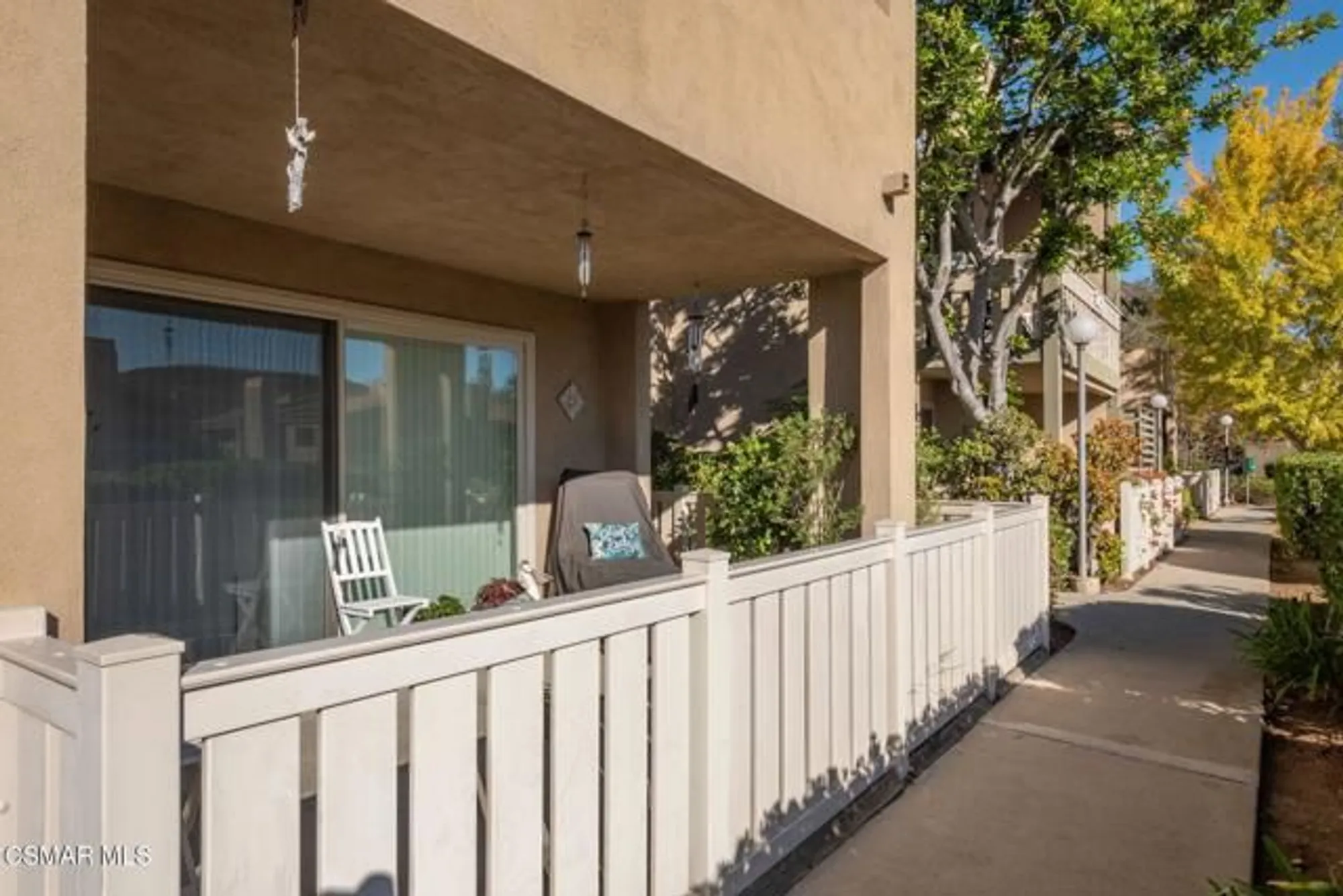 Property Slideshow image 13 of 19 | 248 oakleaf dr 107, Thousand Oaks, CA, 91360