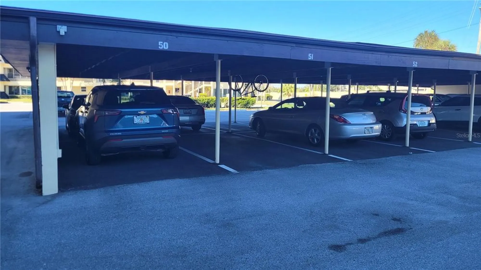 Property Slideshow image 14 of 32 | 4650 cove cir apt 111, St Petersburg, FL, 33708