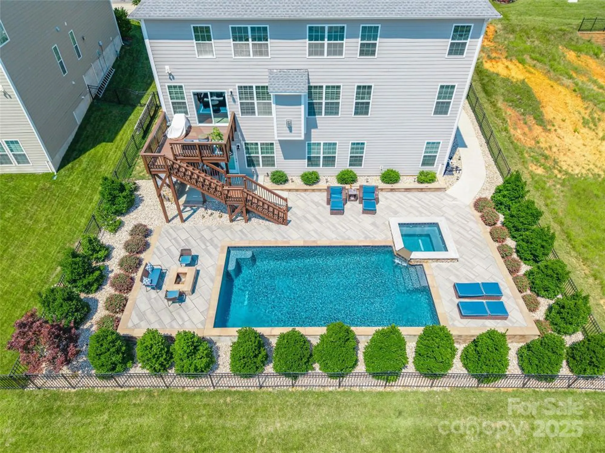 Property Slideshow image 42 of 46 | 208 canoe pole ln, Mooresville, NC, 28117