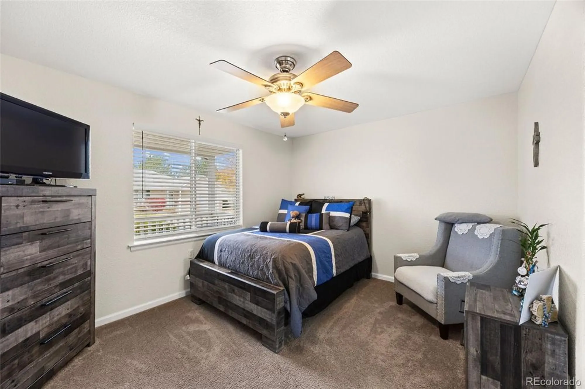 Property Slideshow image 20 of 30 | 2218 s iola st, Aurora, CO, 80014