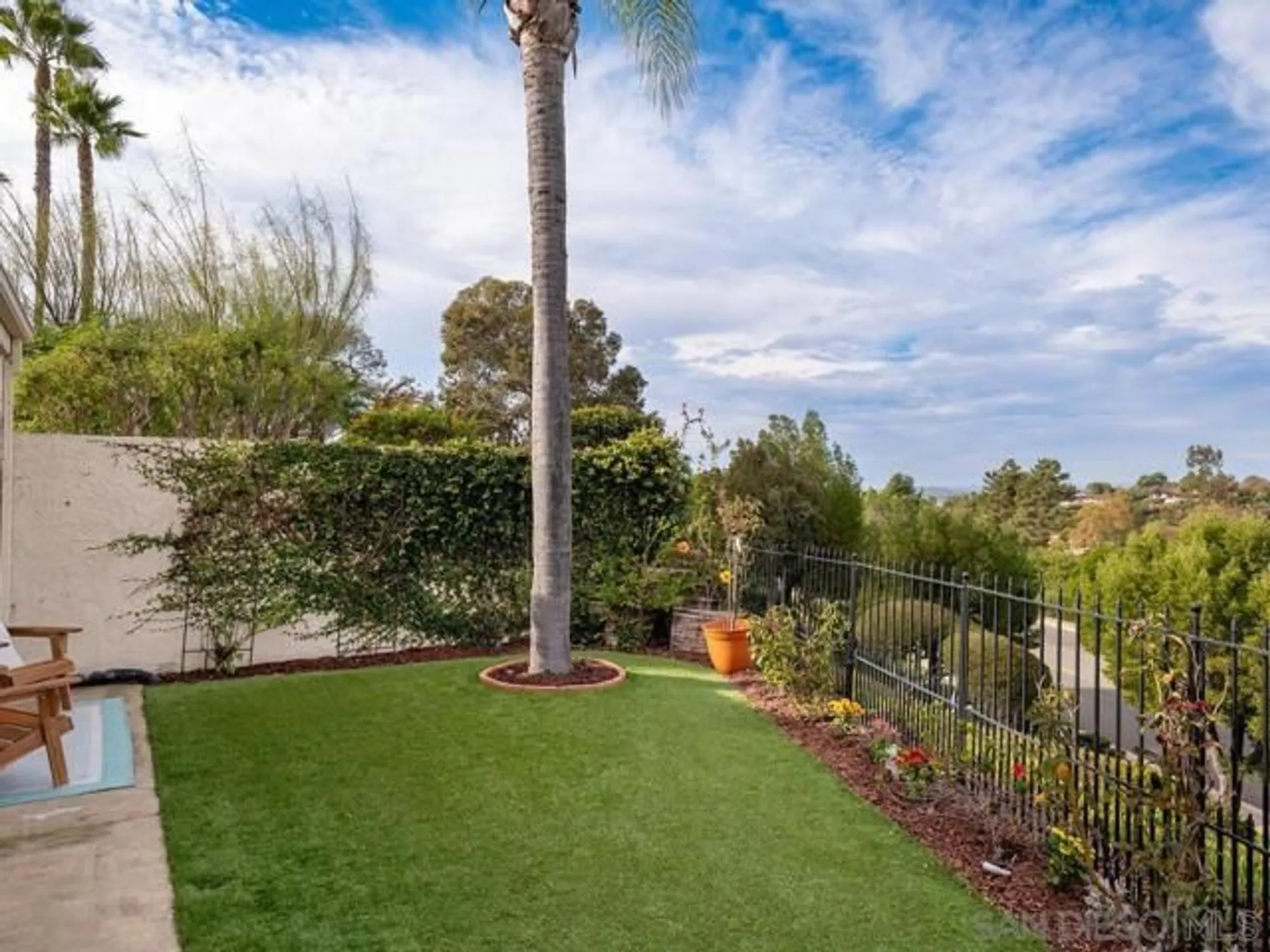 Property Slideshow image 17 of 68 | 12872 circulo dardo, San Diego, CA, 92128
