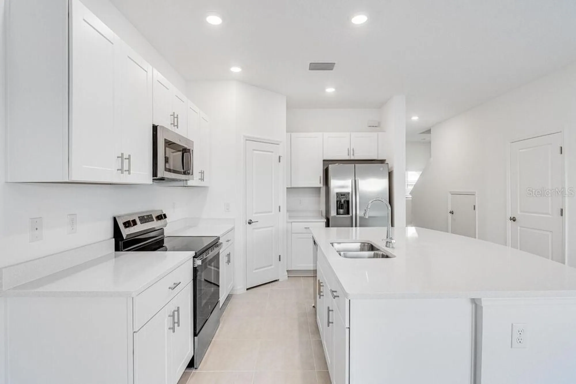 Property Slideshow image 15 of 27 | 3063 novara ln, Lakewood Ranch, FL, 34211