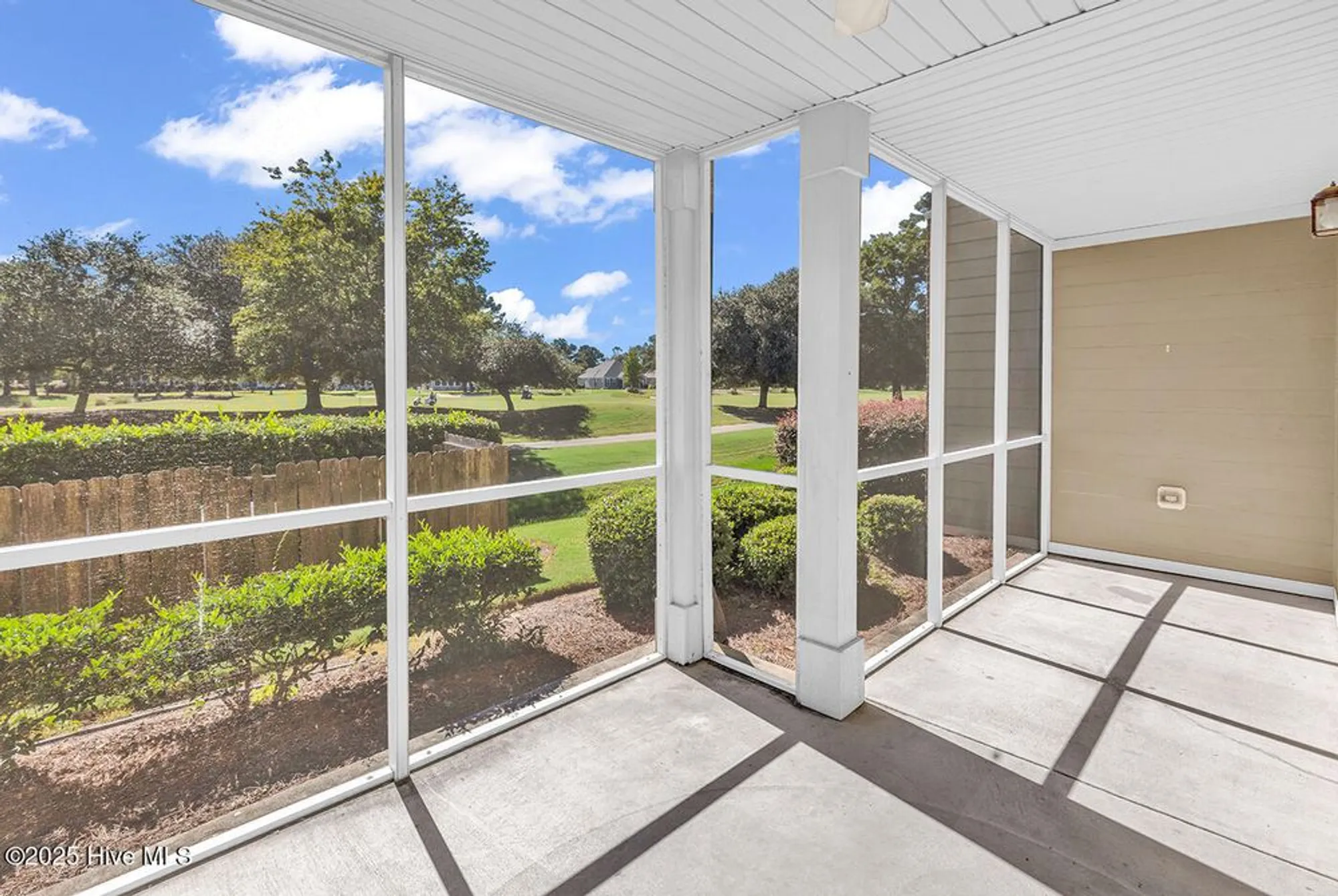 Property Slideshow image 23 of 30 | 395 s crow creek dr 1304, Calabash, NC, 28467