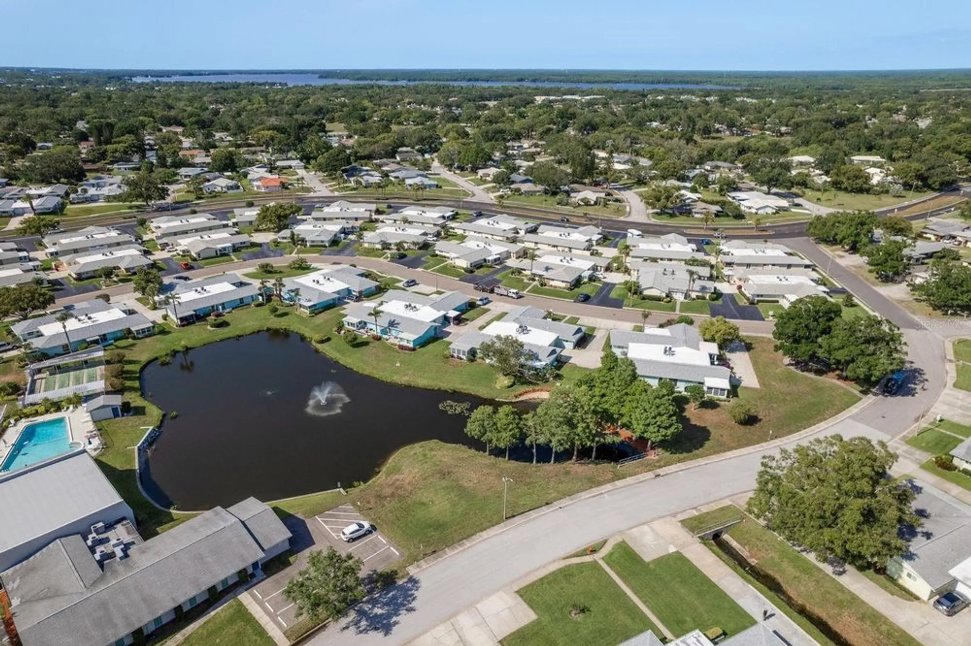 Property Slideshow image 35 of 55 | 2738 sherbrooke ln c, Palm Harbor, FL, 34684