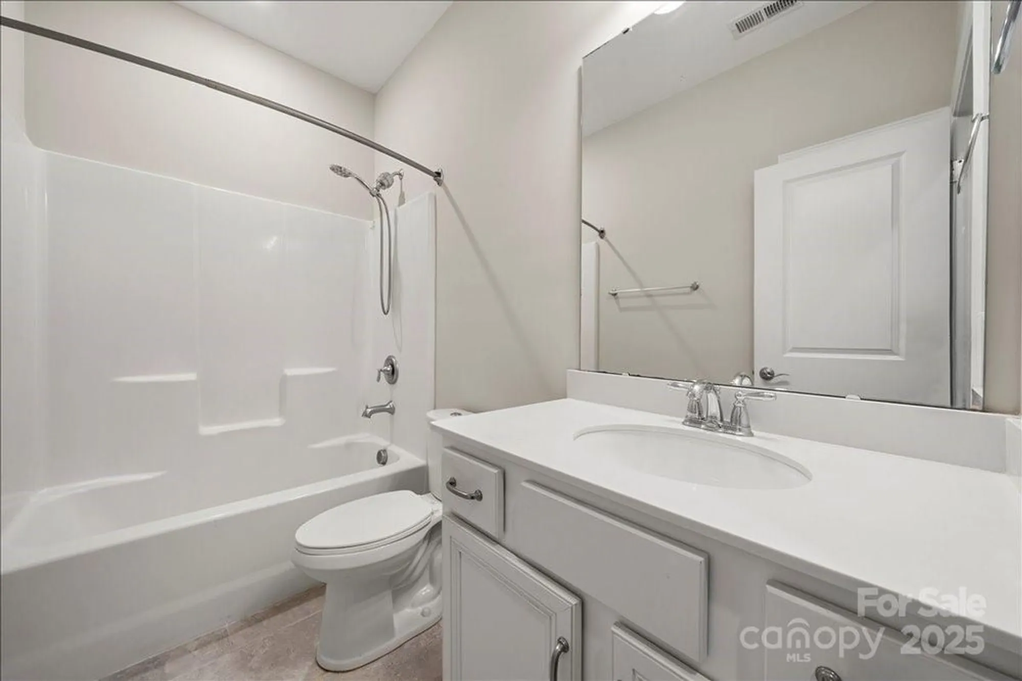Property Slideshow image 23 of 31 | 9211 grisons ct, Charlotte, NC, 28278