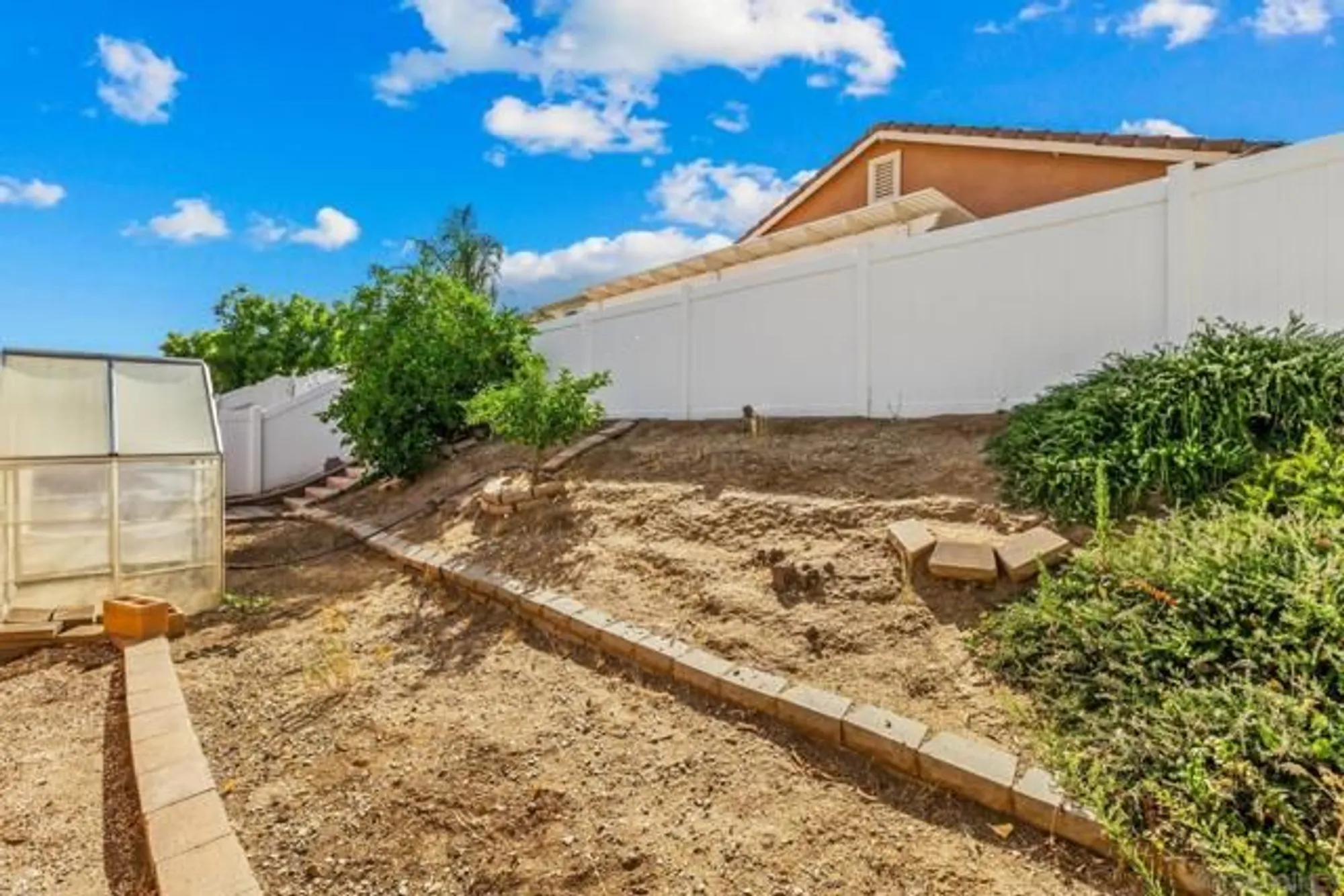 Property Slideshow image 18 of 26 | 26684 rim creek path, Menifee, CA, 92584
